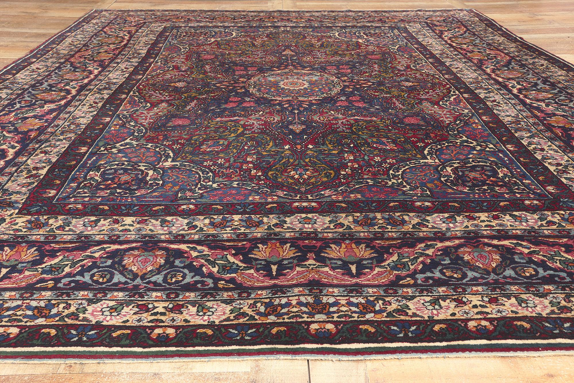 Antique Persian Yazd Rug, Traditional Sensibility Meets Nostalgic Charm For Sale 1