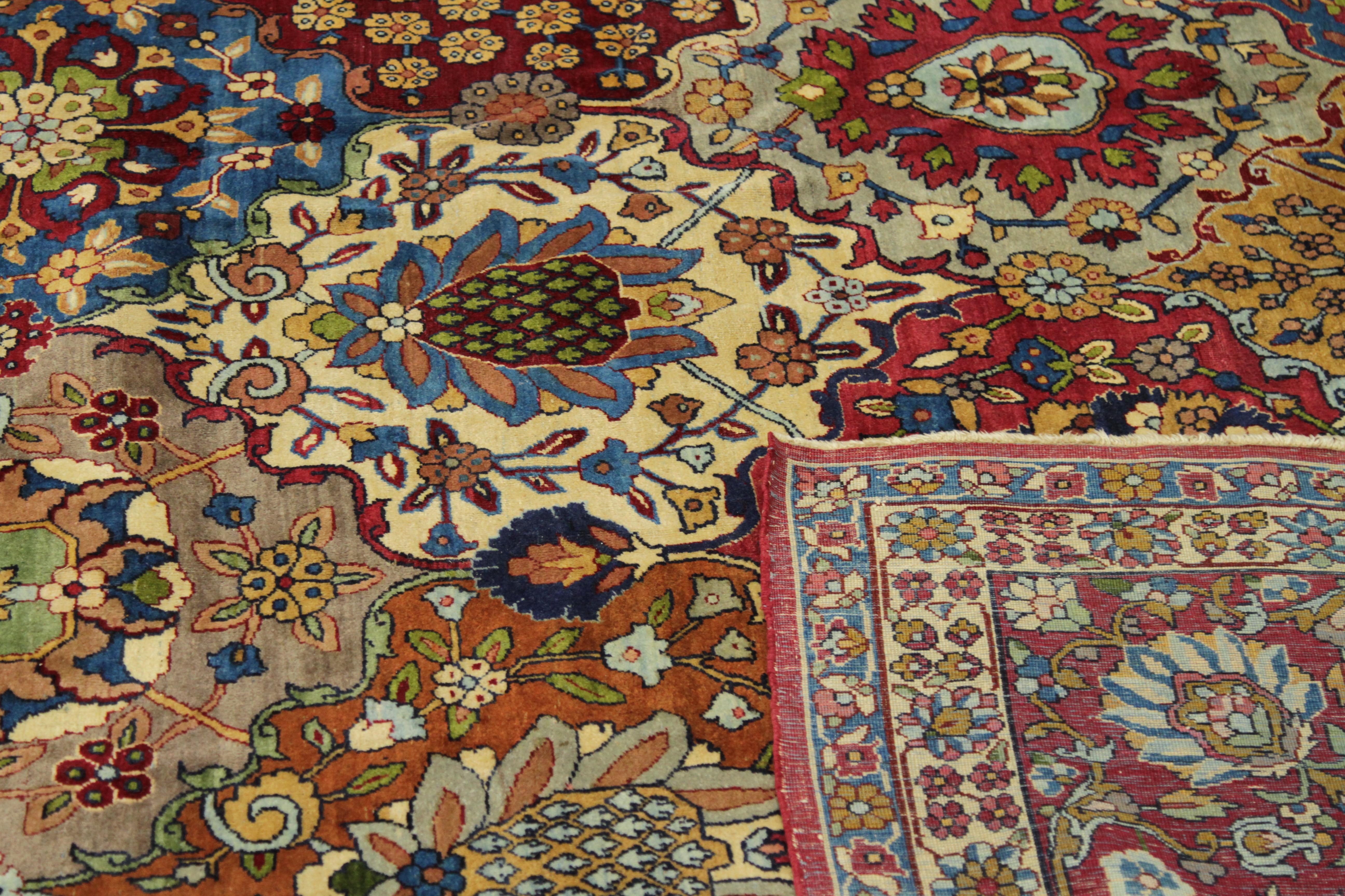 Antique Persian Yazd Rug with a Field of Flower Bouquets Design, circa 1920s For Sale 1