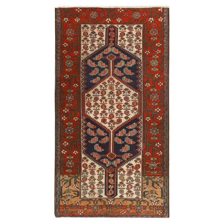 Tapis persan ancien Zanjan - Taille : 6 pieds 1 pouces x 3 pieds 4 pouces en vente