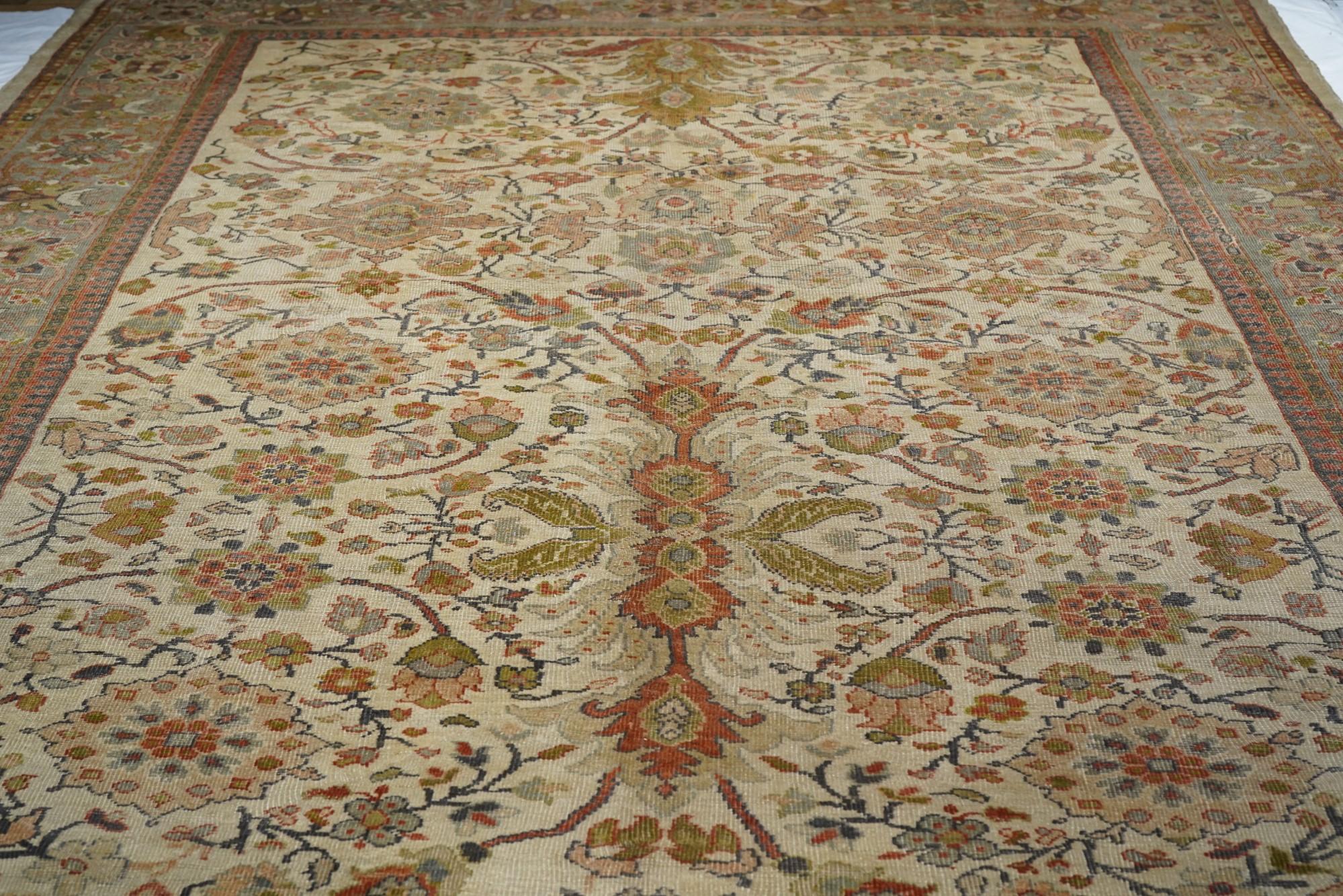 Antiker Ziegler Mahal-Teppich 9'9'' x 17'9'' im Angebot 3
