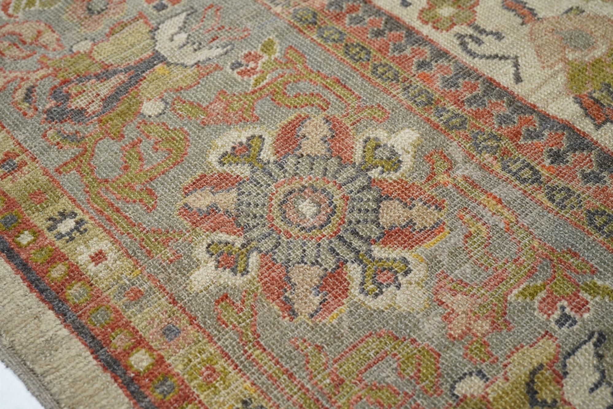 Late 19th Century Antique Ziegler Mahal Rug 9'9'' x 17'9'' For Sale