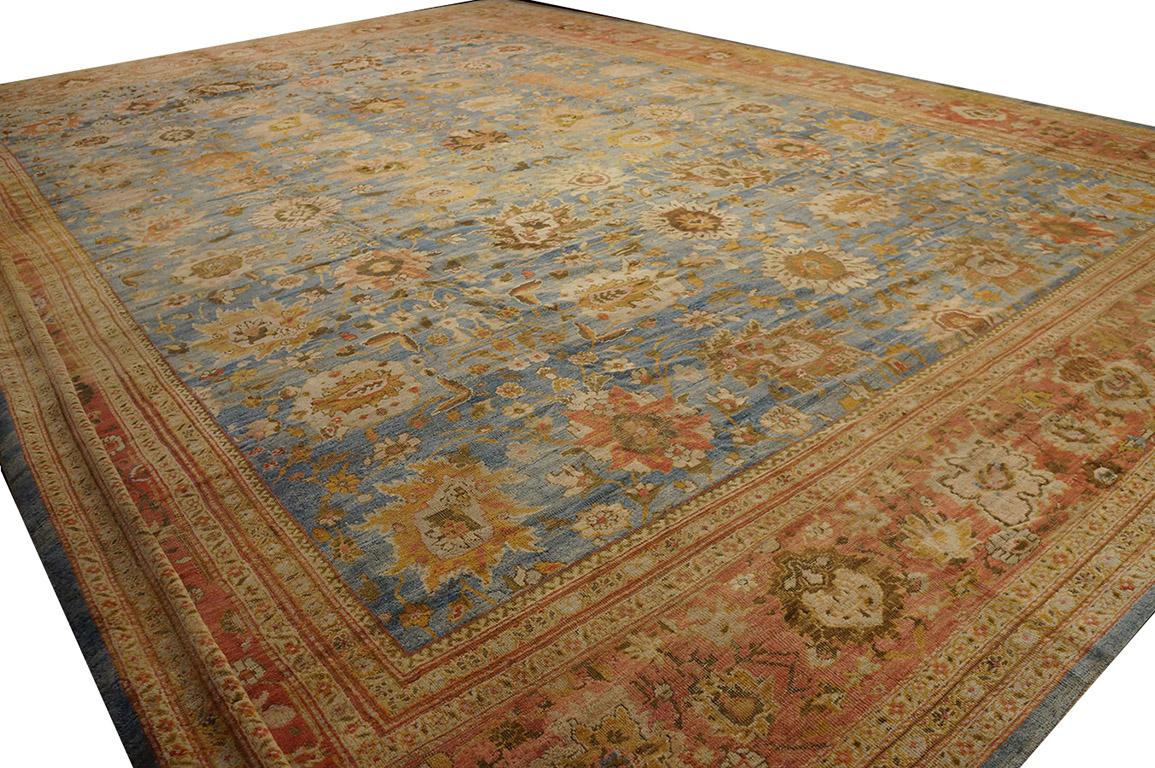 Antique Persian Ziegler Sultanabad Carpet In Good Condition For Sale In New York, NY