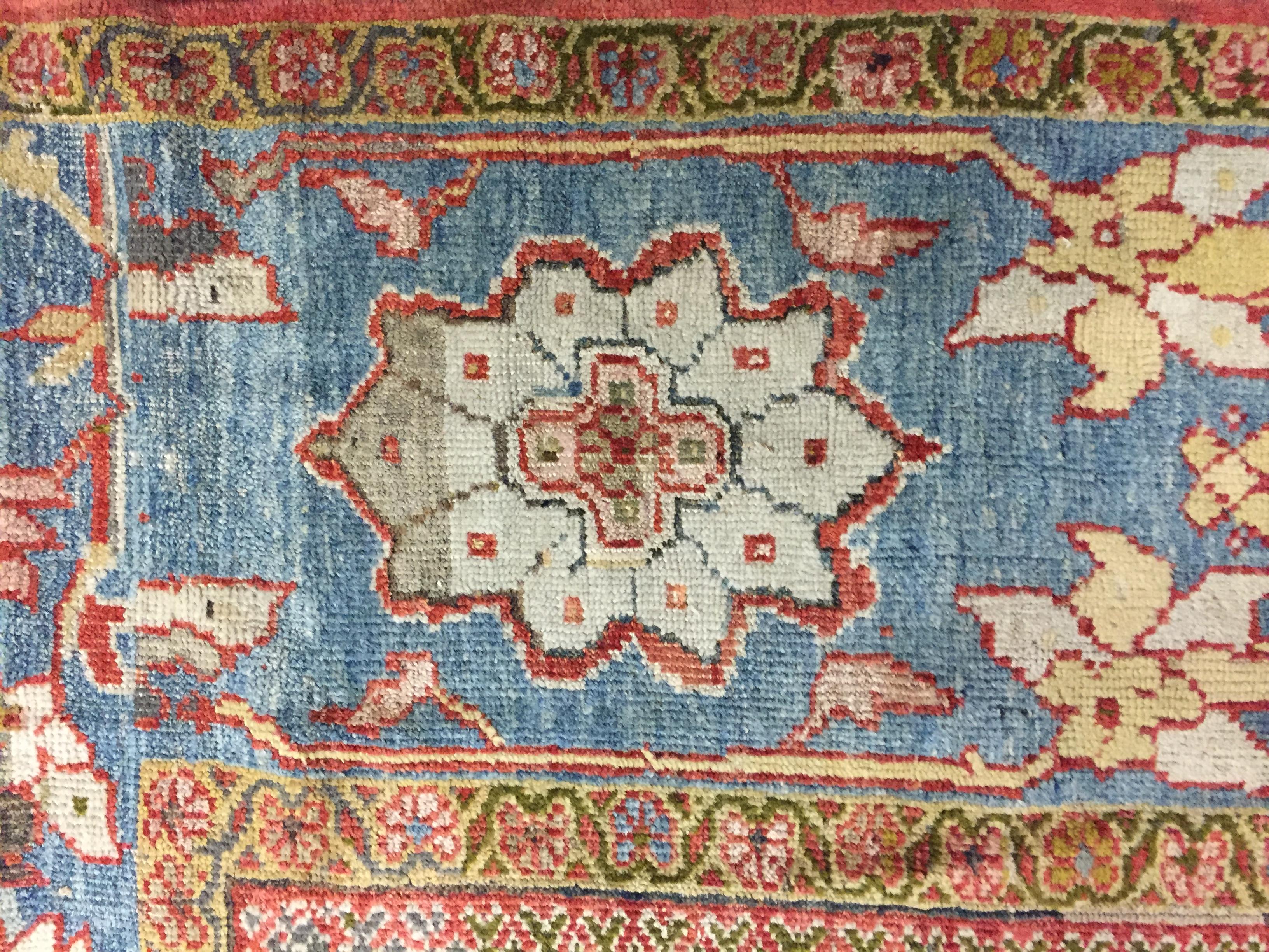 Antique Persian Ziegler Sultanabad Rug  12'6 x 14'6 In Good Condition For Sale In New York, NY
