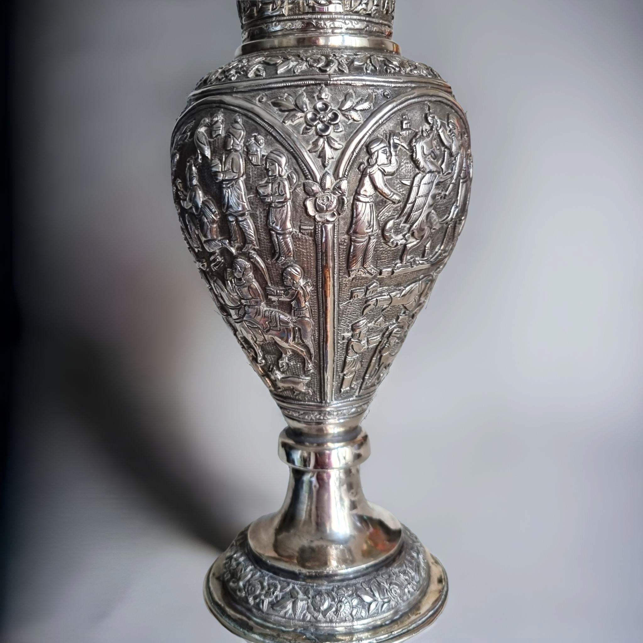 Vase en argent antique persan Zoroastrian Parsi Parsee « Muktad », 1900 en vente 2