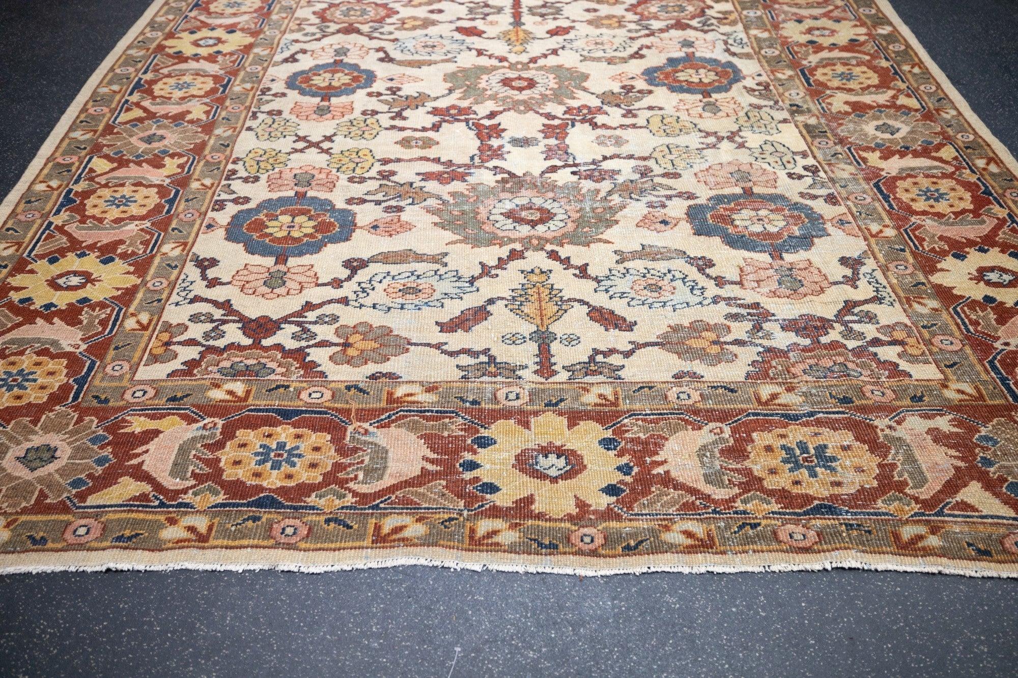 Antiker persischer Mahal Sultanabad-Teppich 8'6'' x 11'1'' im Zustand „Gut“ im Angebot in New York, NY