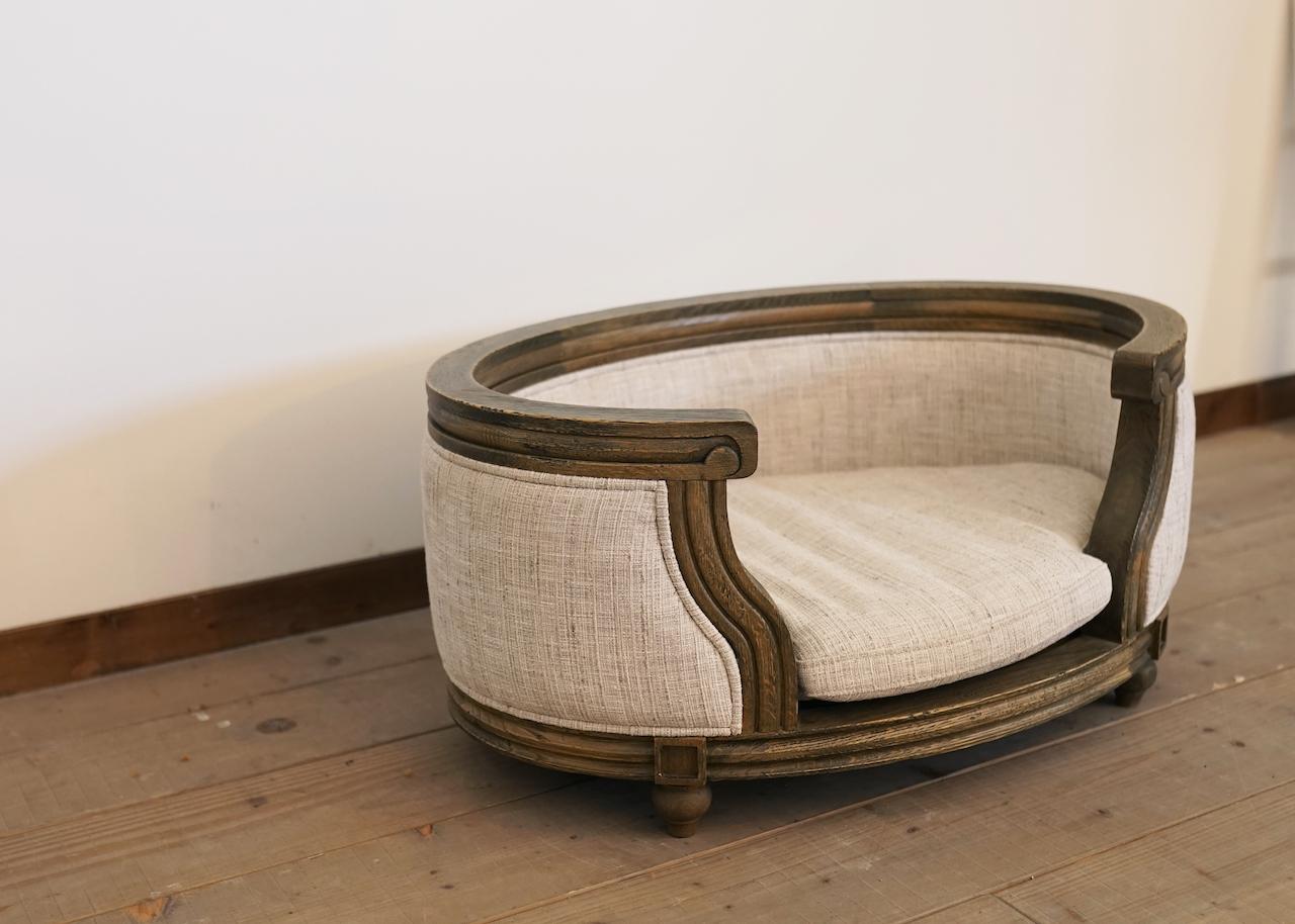 French Provincial Antique Pet Bed 'Oval'