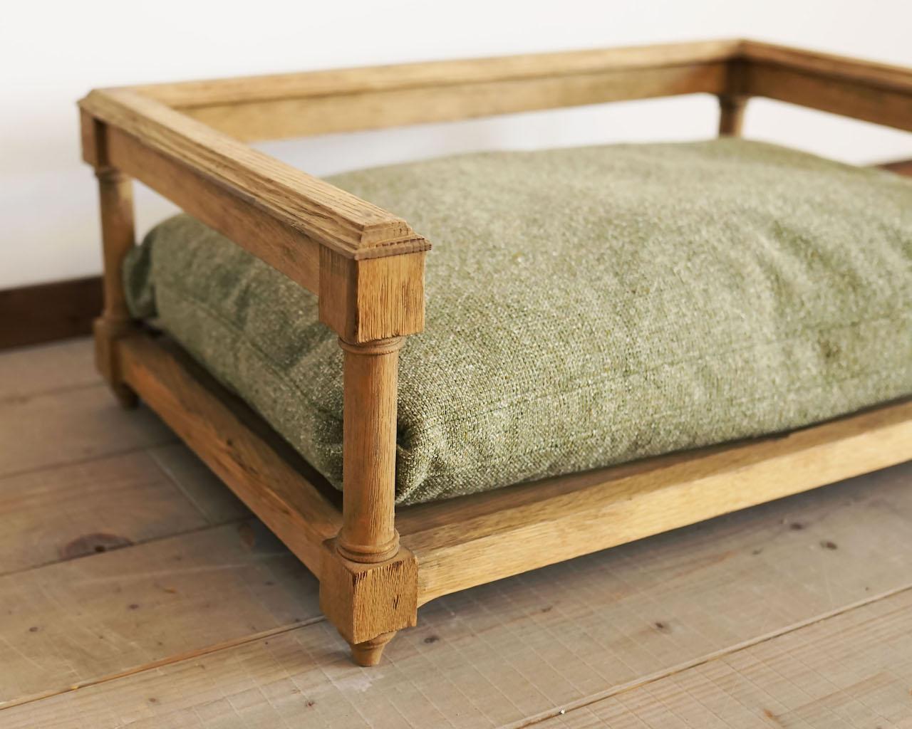 Antique Pet Bed 'Square' In New Condition In Sammu-shi, Chiba