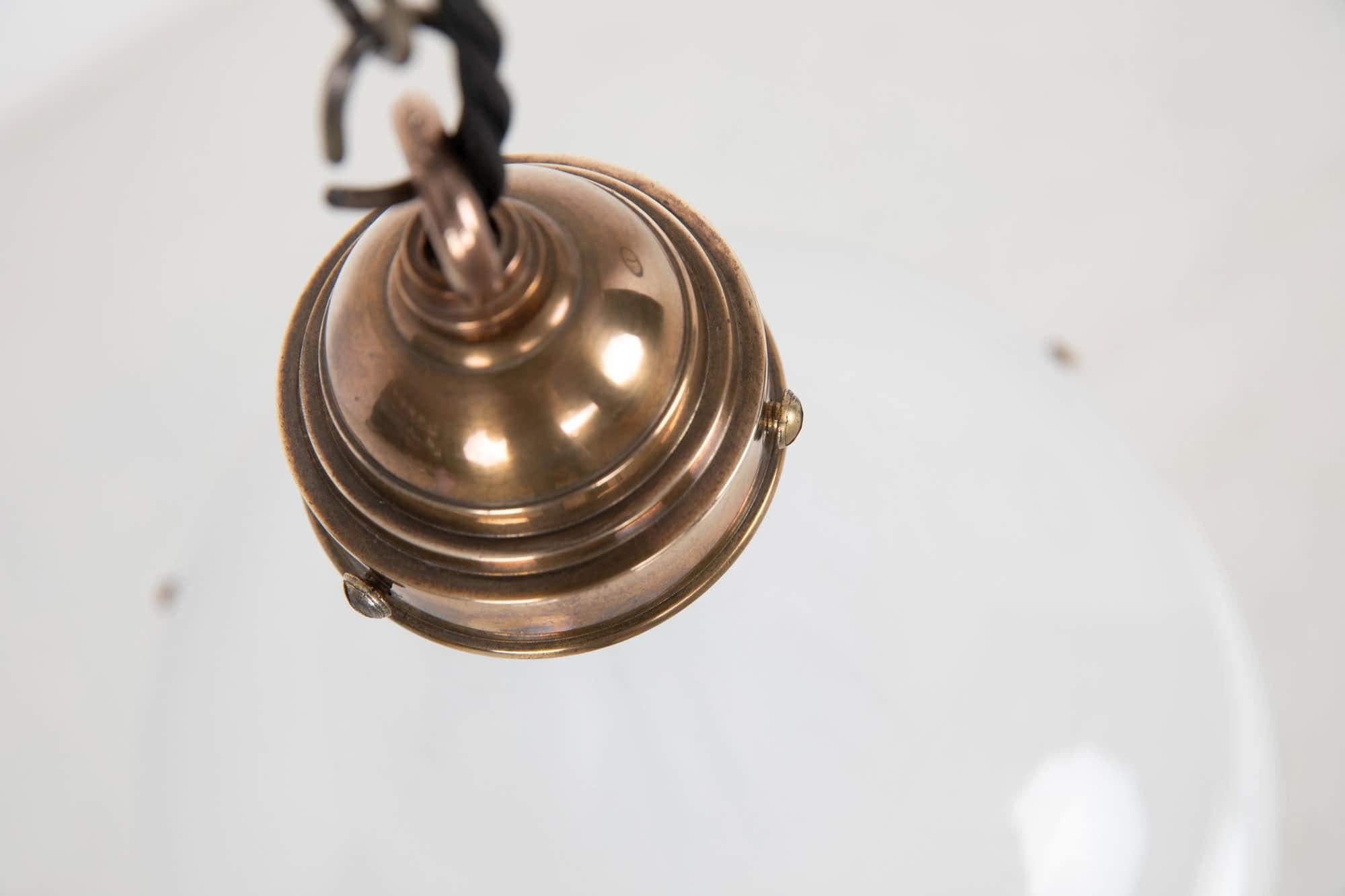 XX secolo Antica lampada a sospensione in vetro opalino Peter Behrens Siemens Luzette, C.C. 1920 in vendita