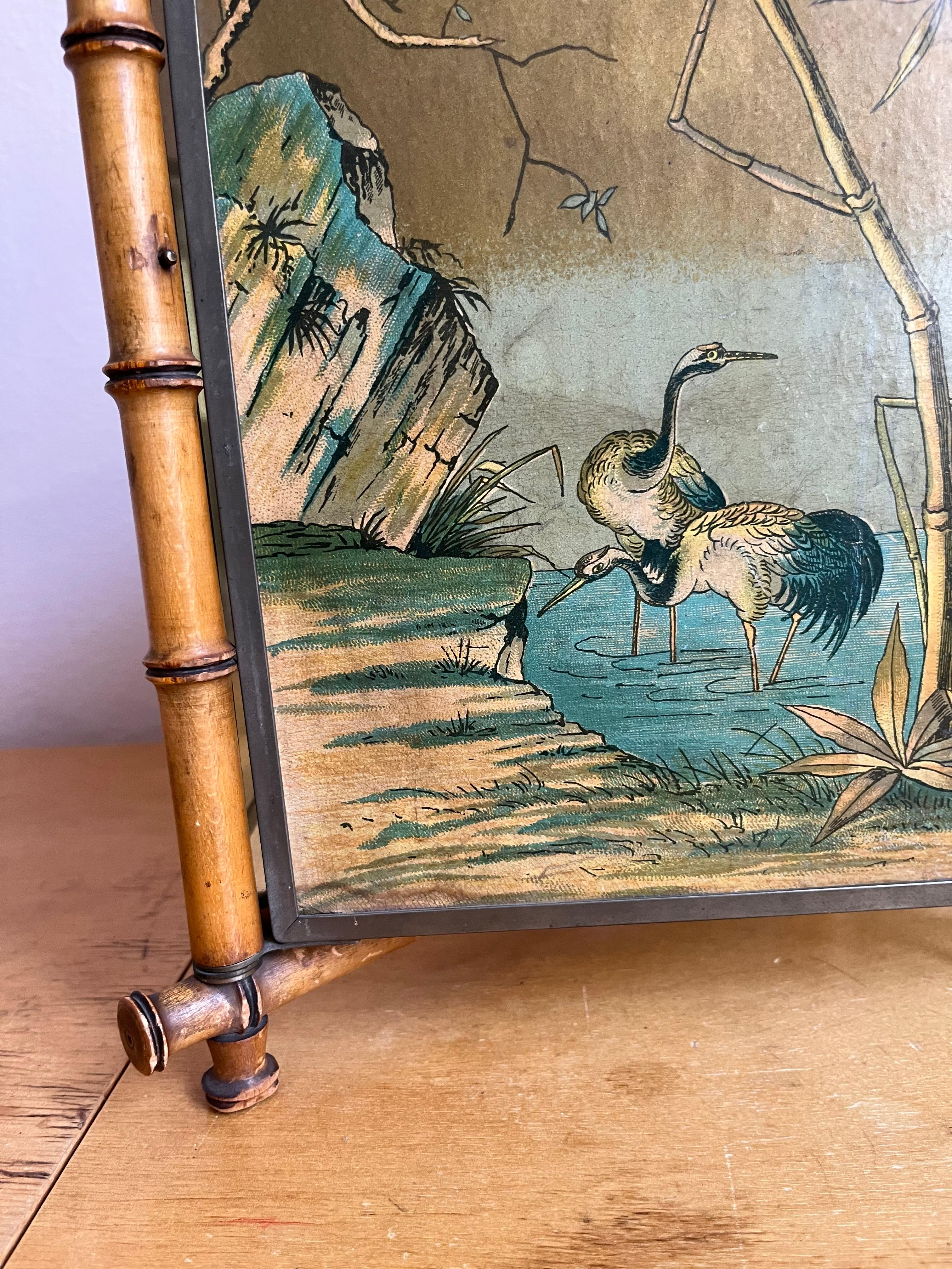 Antique Peter Wiederer & Brothers tri-fold shaving mirror with decorative birds In Good Condition For Sale In Frederiksberg C, DK