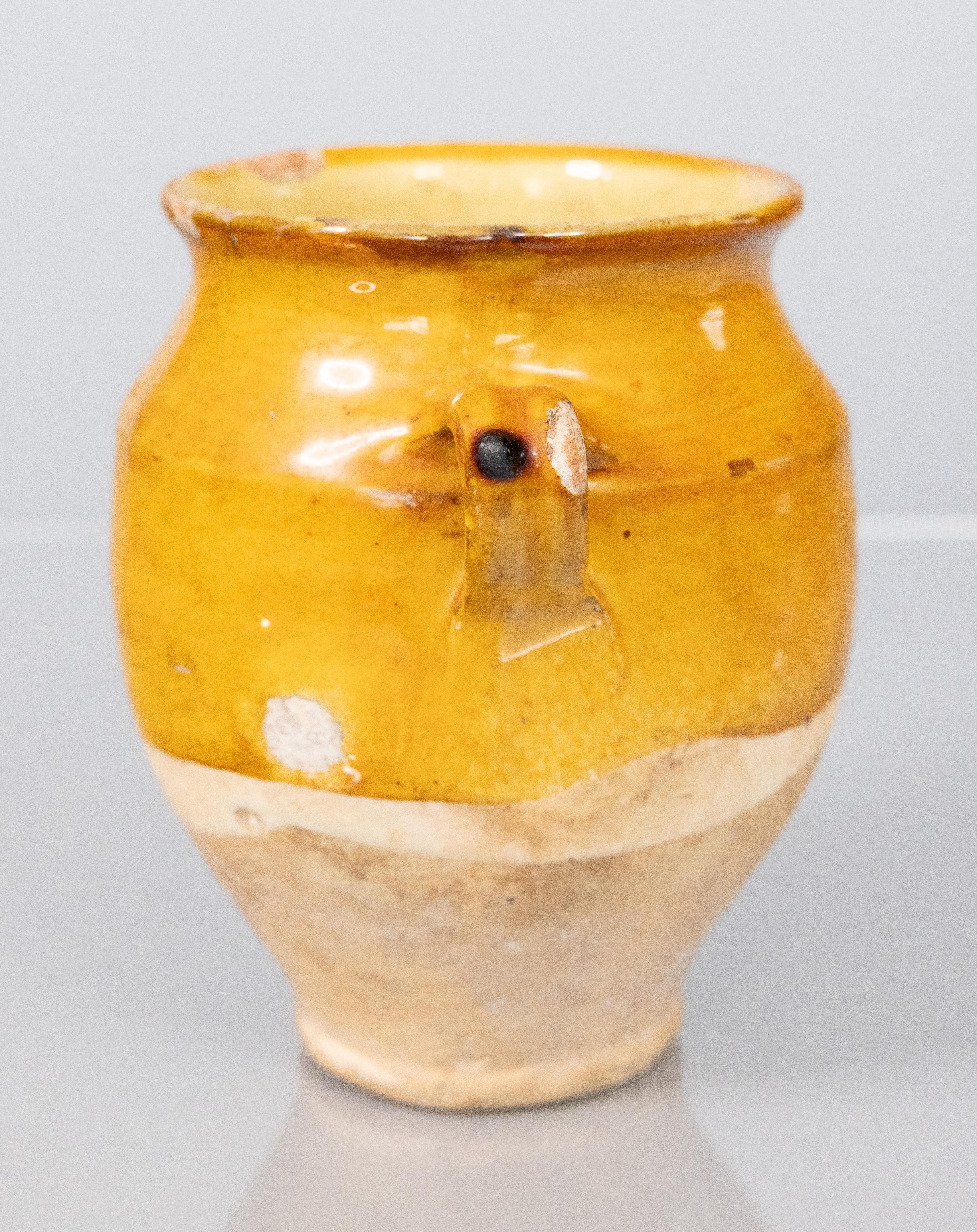 Antique Petite French Glazed Yellow Confit Pot In Good Condition In Pearland, TX