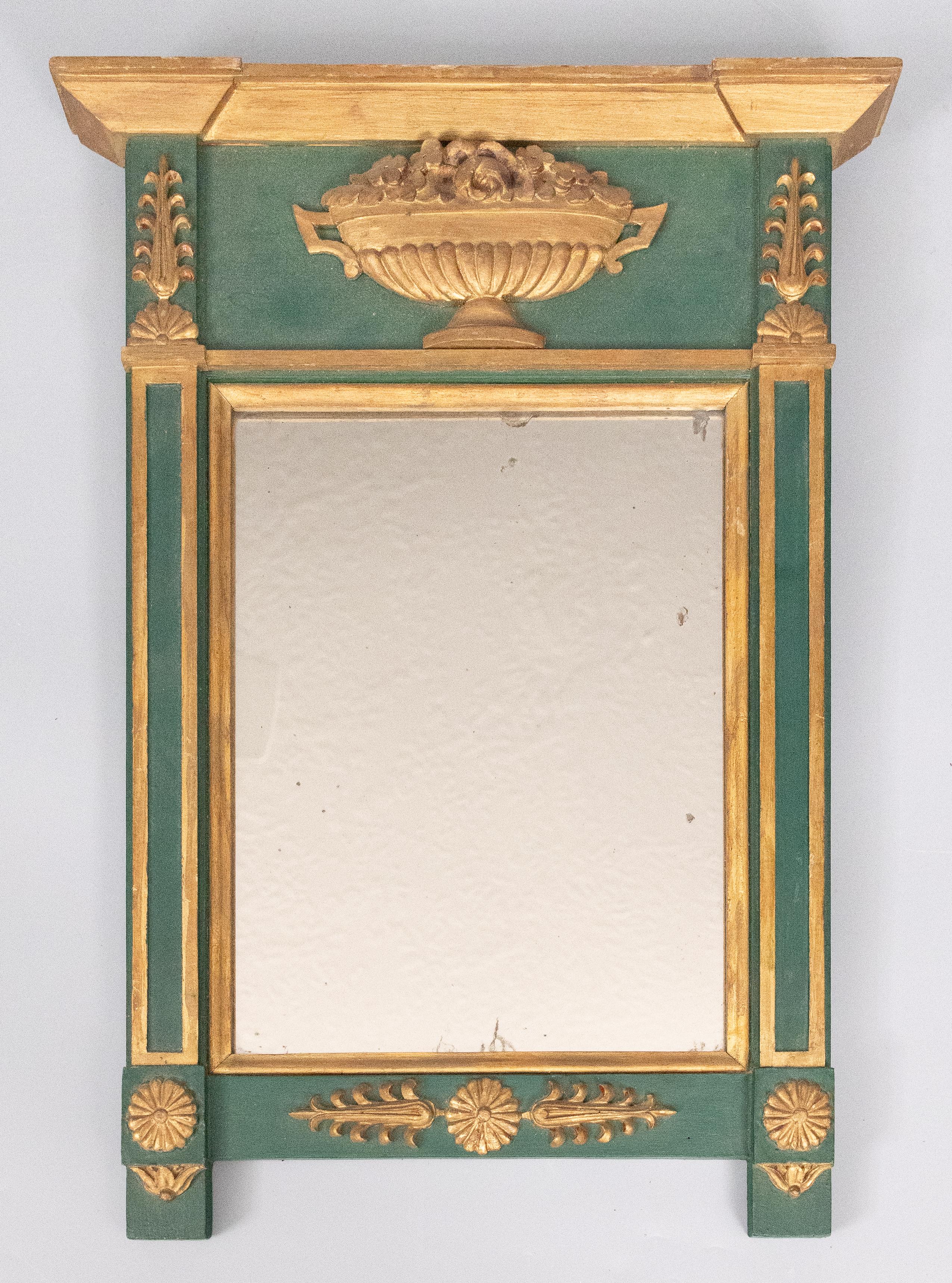 Pequeño espejo tabernáculo de madera dorada del renacimiento francés, circa 1900 en venta 2