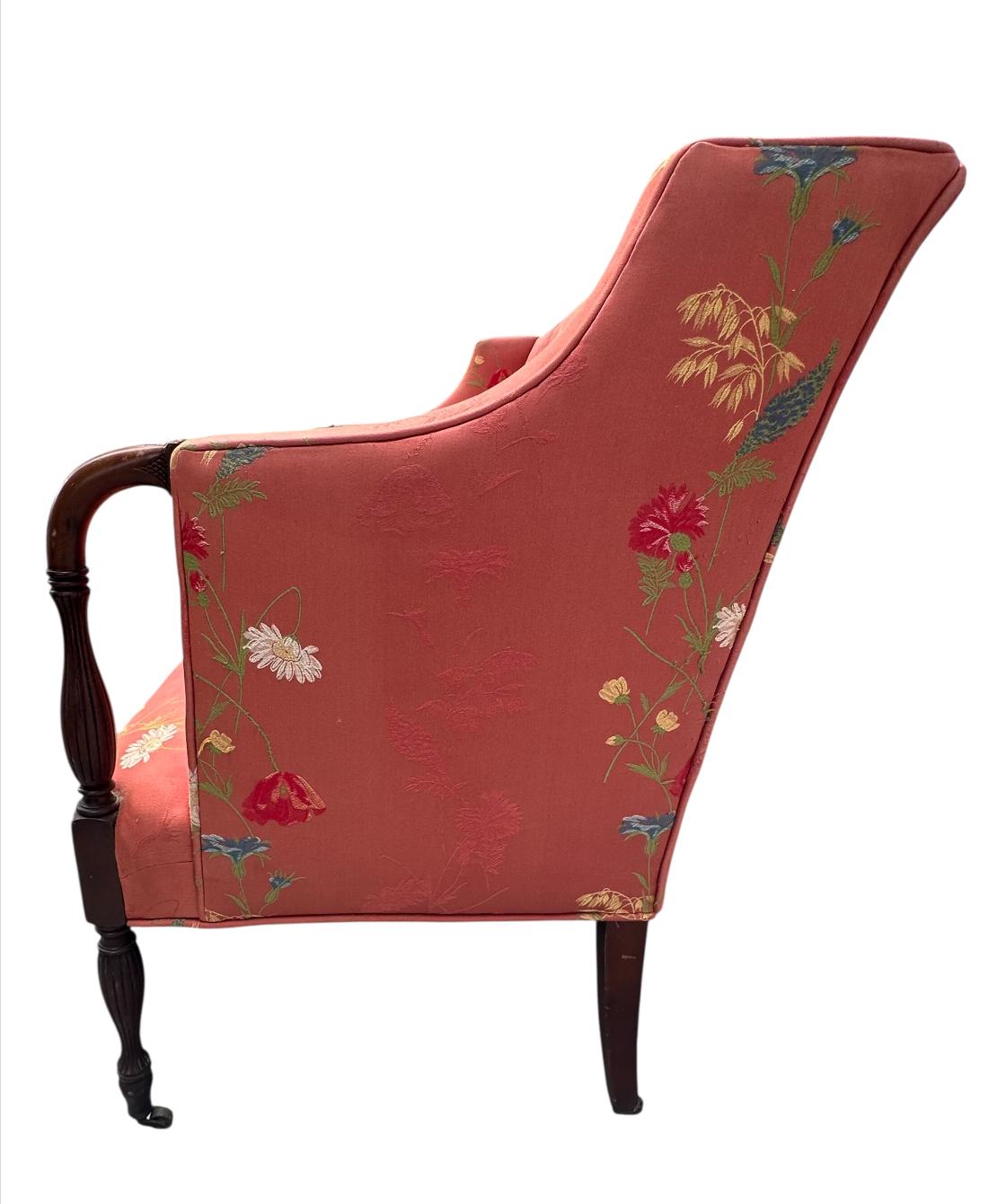 Antique Petite Sheraton Style Mahogany Camel Back Settee In Good Condition For Sale In Vero Beach, FL