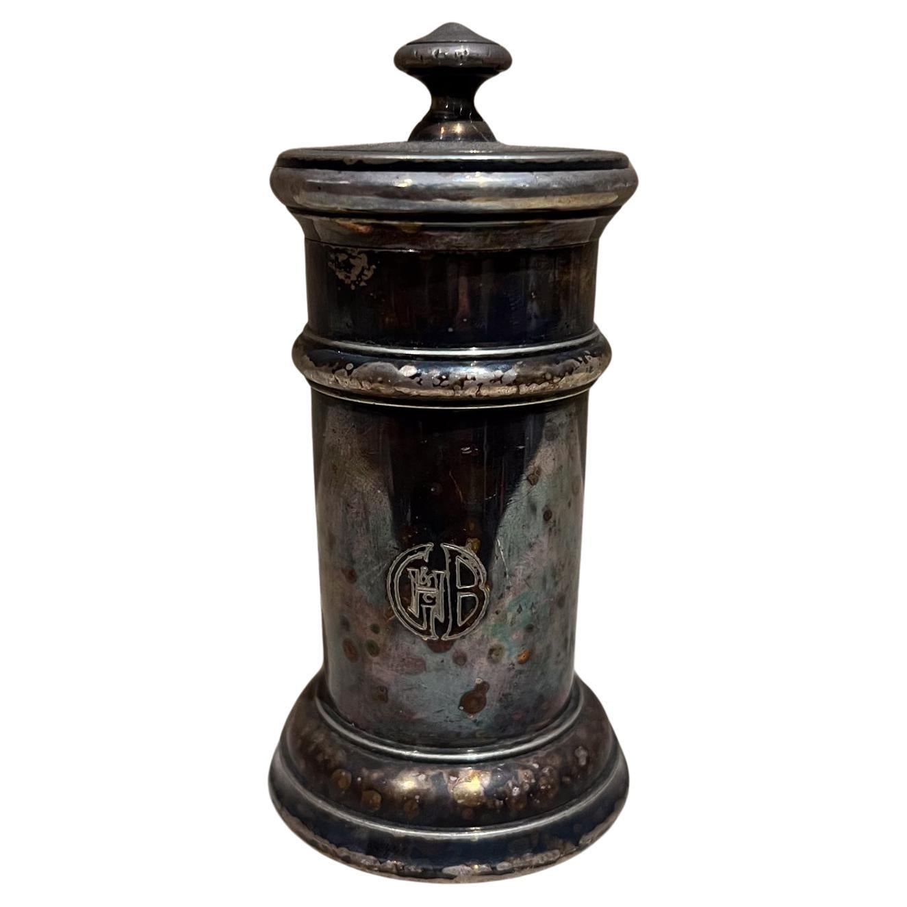 Antiguo molinillo de pimienta Peugeot Frères plateado