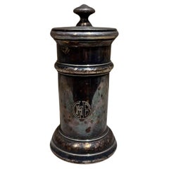 Antiguo molinillo de pimienta Peugeot Frères plateado