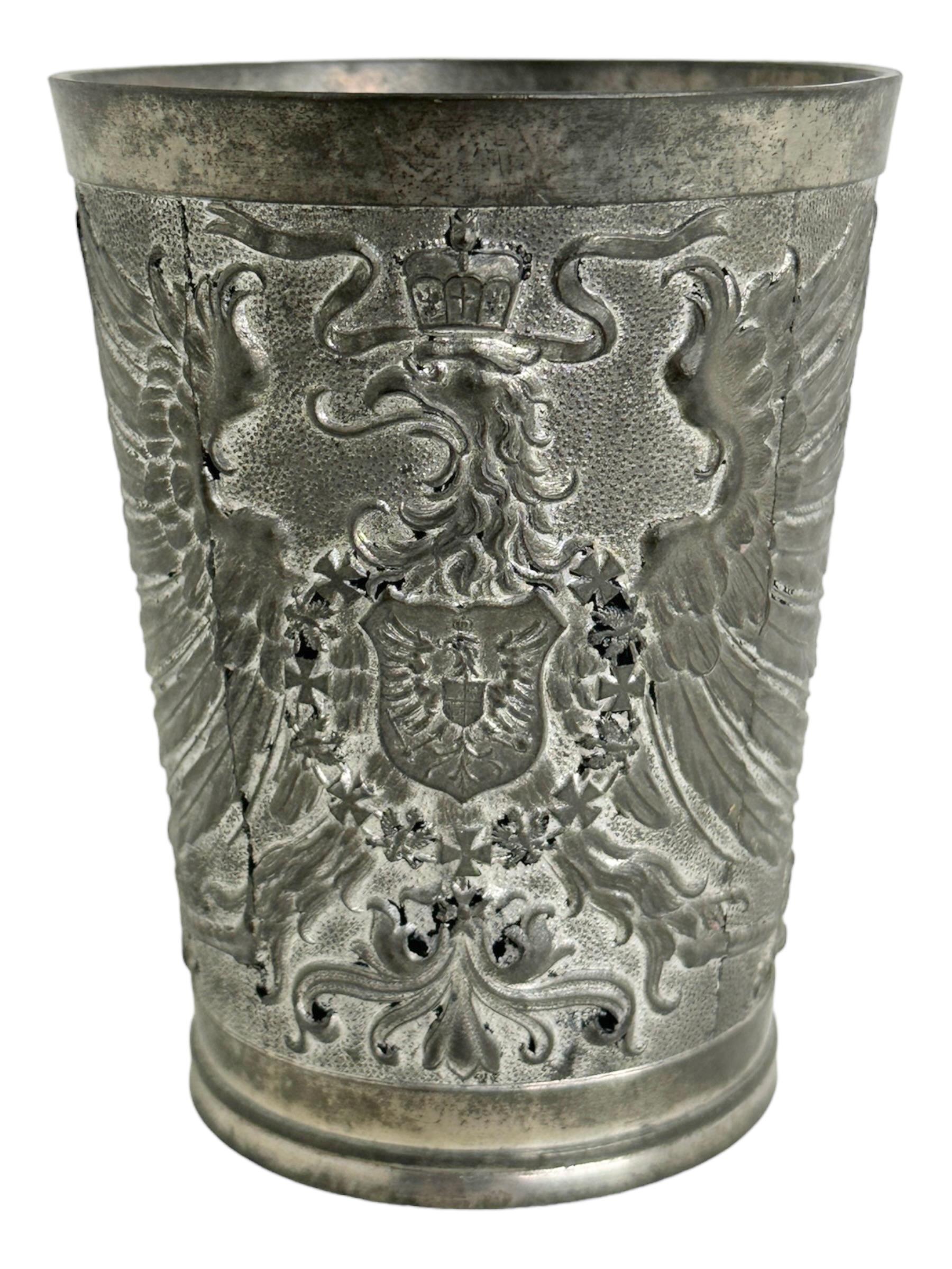 Antigua Taza de Peltre para Cerveza o Vino Águila Imperial Prusia Alemana en Bueno estado para la venta en Nuernberg, DE