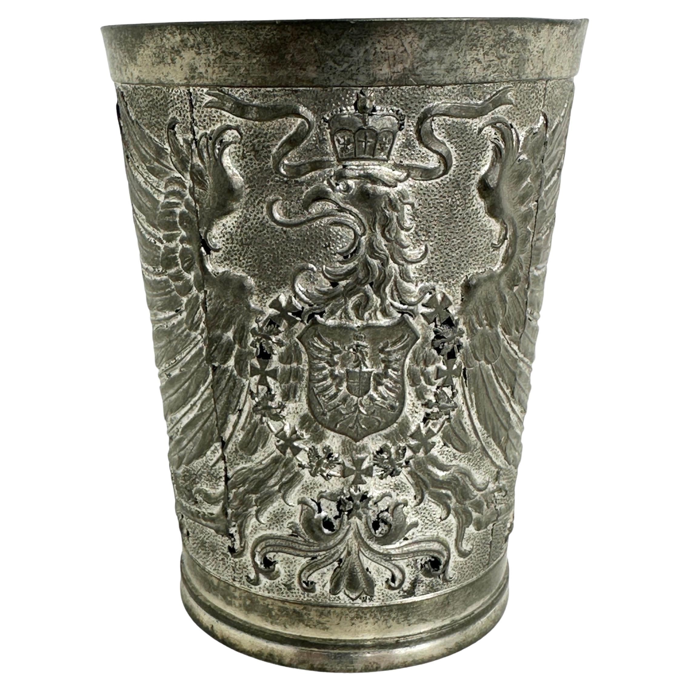 Antigua Taza de Peltre para Cerveza o Vino Águila Imperial Prusia Alemana