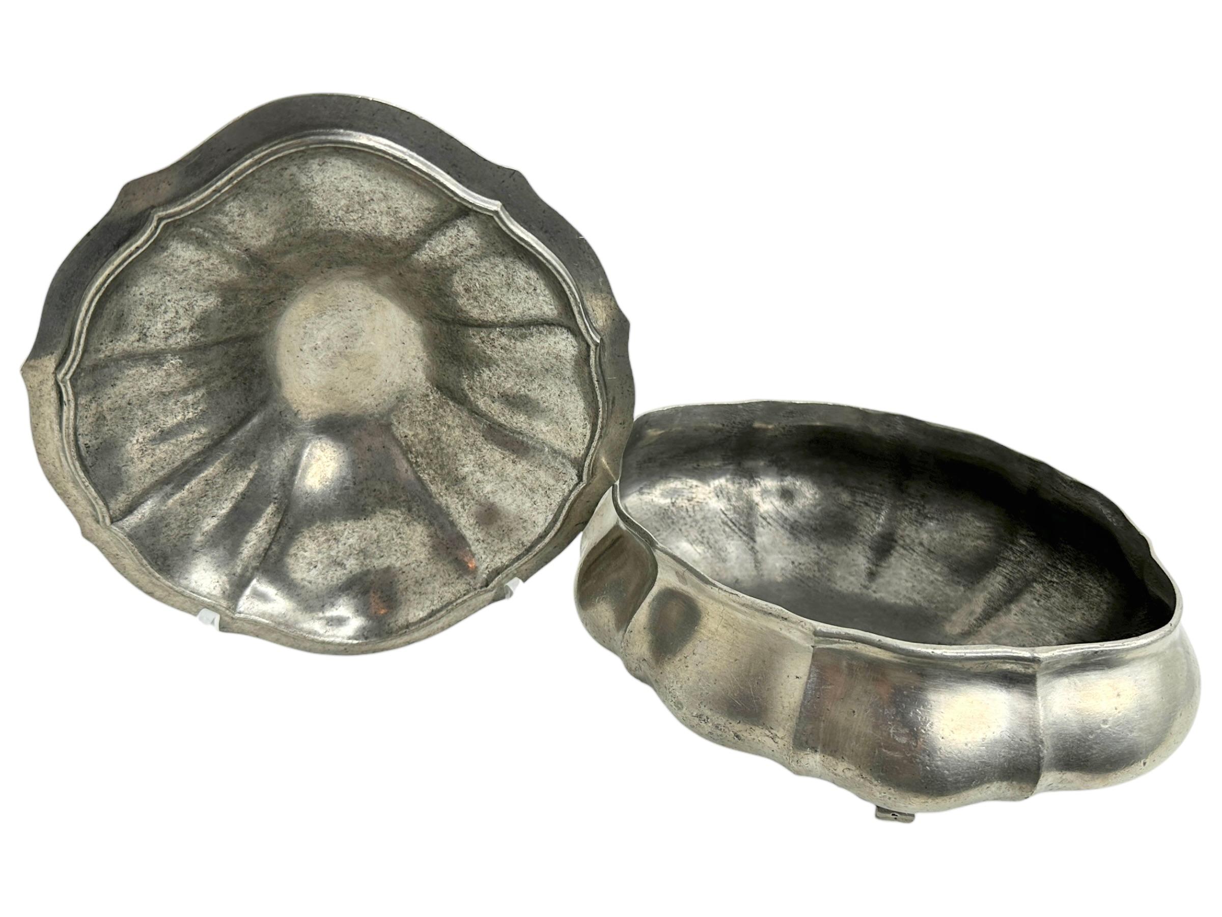 Antiguo Tazón de Peltre Sopera Rosa Flor Tapa Final Alemana Años 20 en venta 1