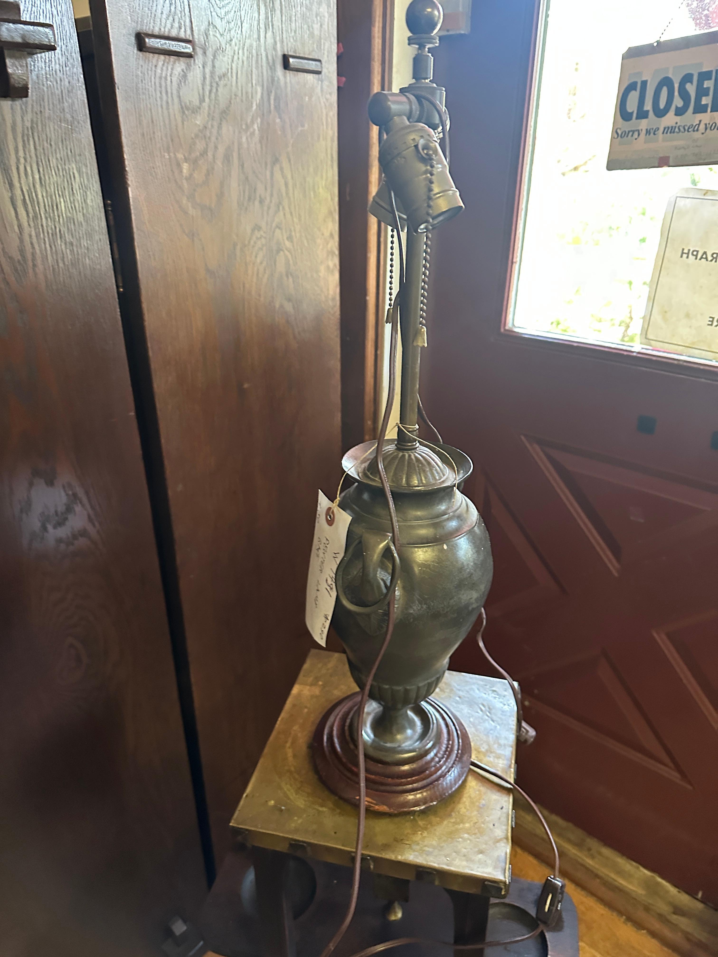 Base de lámpara de estaño antiguo - W7491 siglo XX en venta