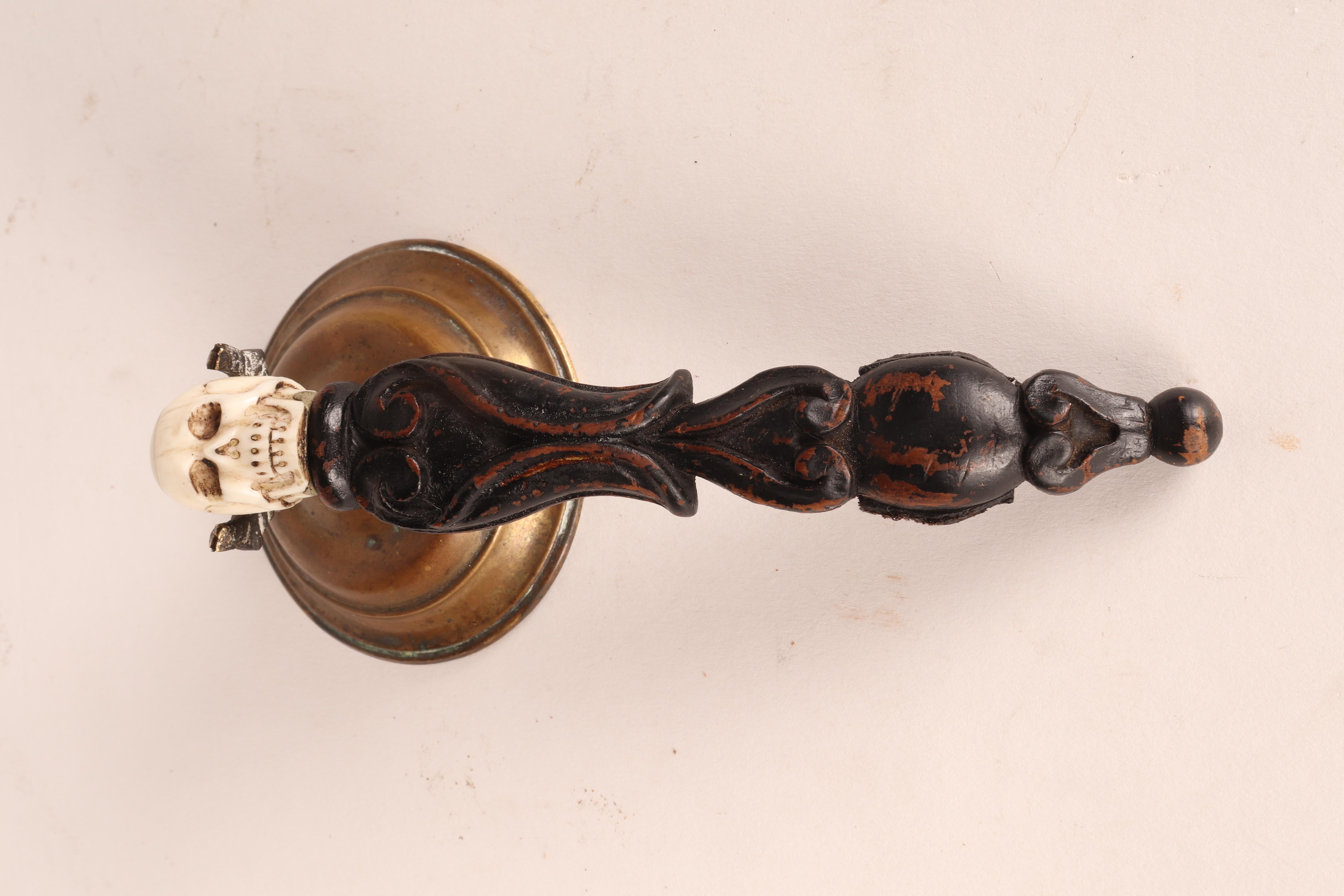 Antique pharmacy corkscrew, with stag horn skull-shaped knob, Italy 1880s. 6