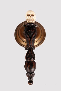 Antique pharmacy corkscrew, with stag horn skull-shaped knob, Italy 1880s.