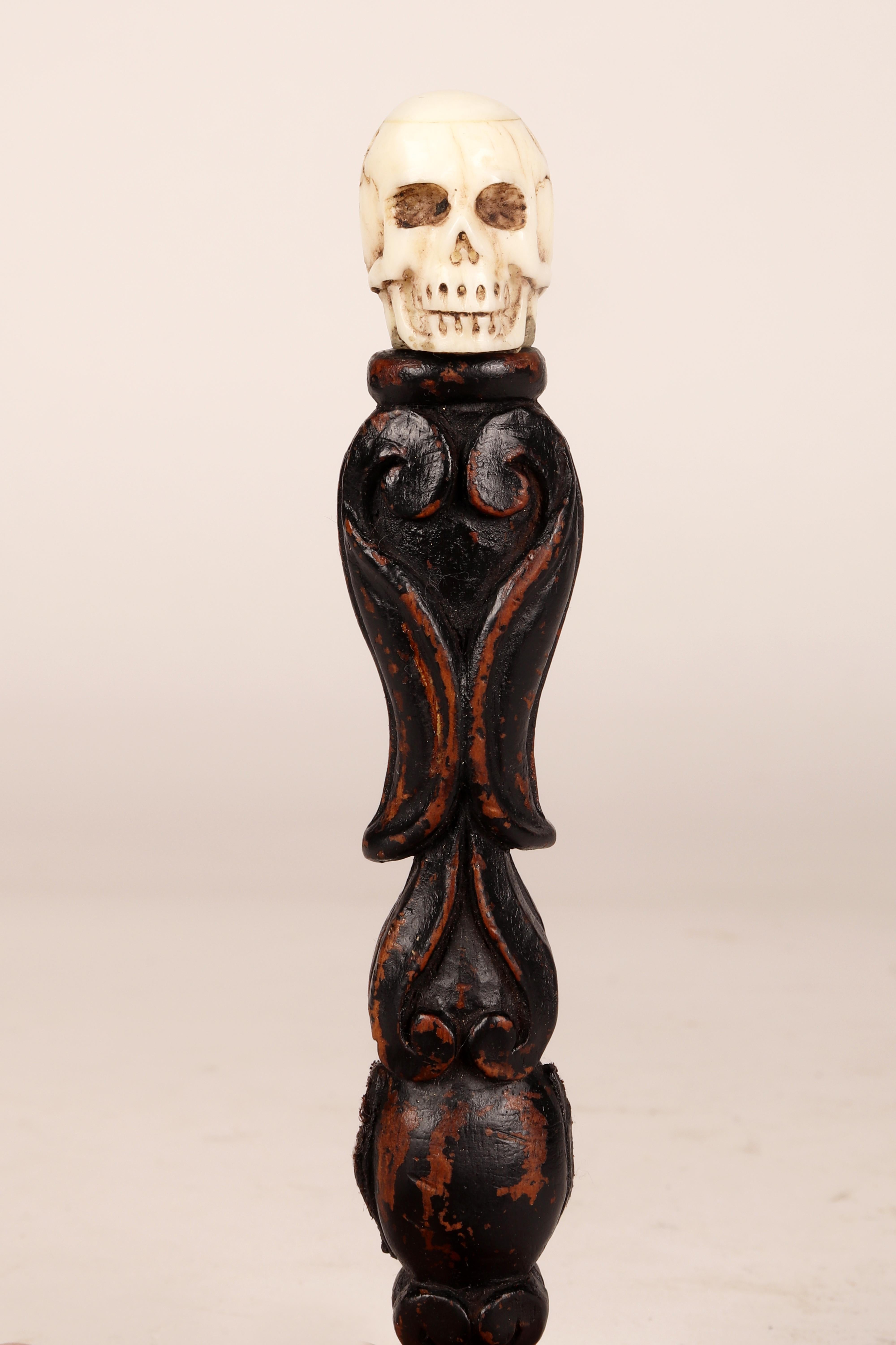 Italian Antique pharmacy corkscrew, with stag horn skull-shaped knob, Italy 1880s.