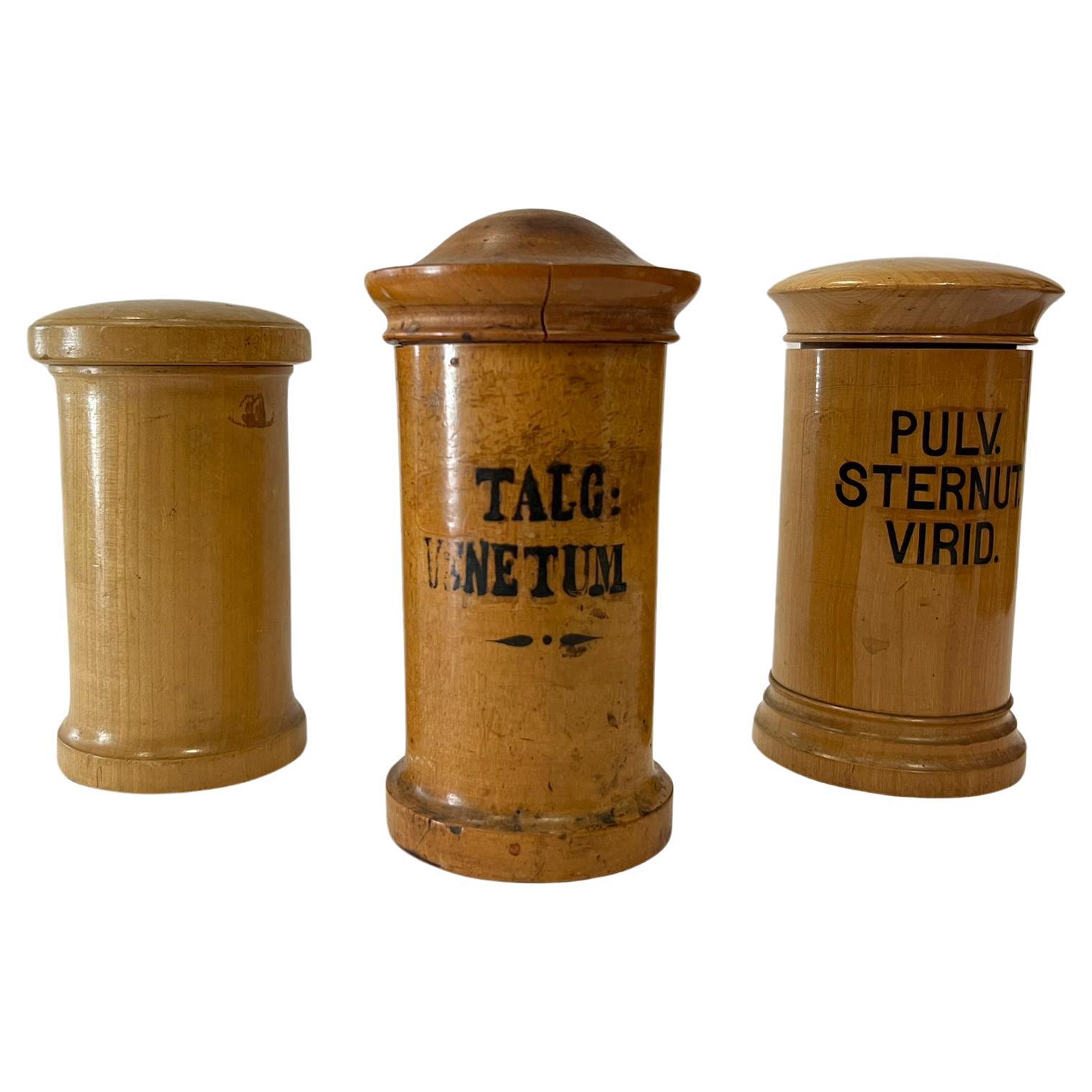 Antike Apothekergefäße aus Porzellan und Holz aus der Zeit um 1900 im Angebot 2