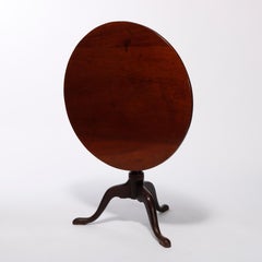 Antique Philadelphia Queen Anne Walnut Tilt Top Table, Circa 1760