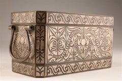 Antica scatola di noci di betel con intarsio d'argento delle Filippine