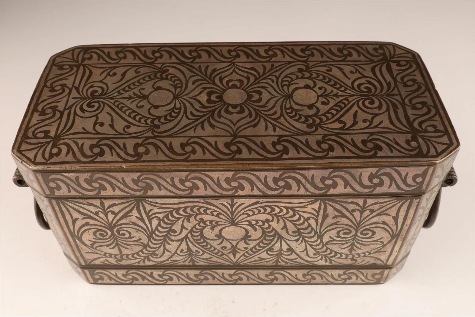 Early 20th Century Antique Philippines Silver Inlay Betel Nut Box For Sale