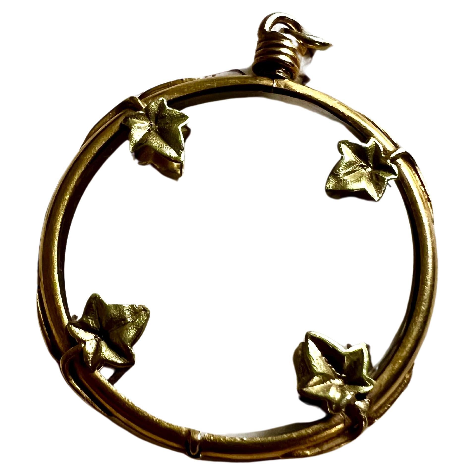 Antique Photo Glass Locket Pendant Necklace 18 ct Gold  Ivy Art Nouveau 