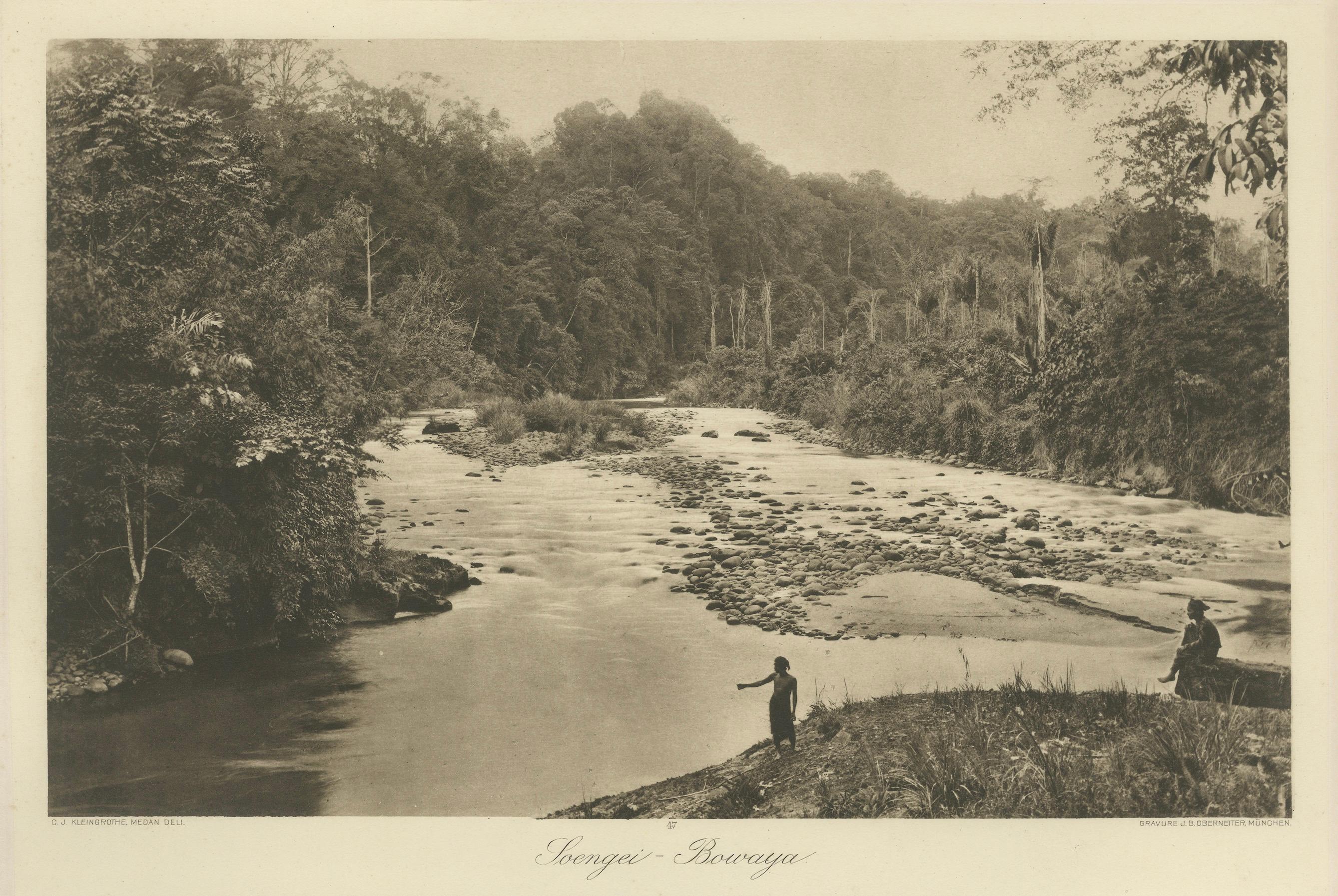 Néerlandais Gravure photographique ancienne de la rivière Soengei Boewaya, Sumatra, Indonésie, 1910 en vente