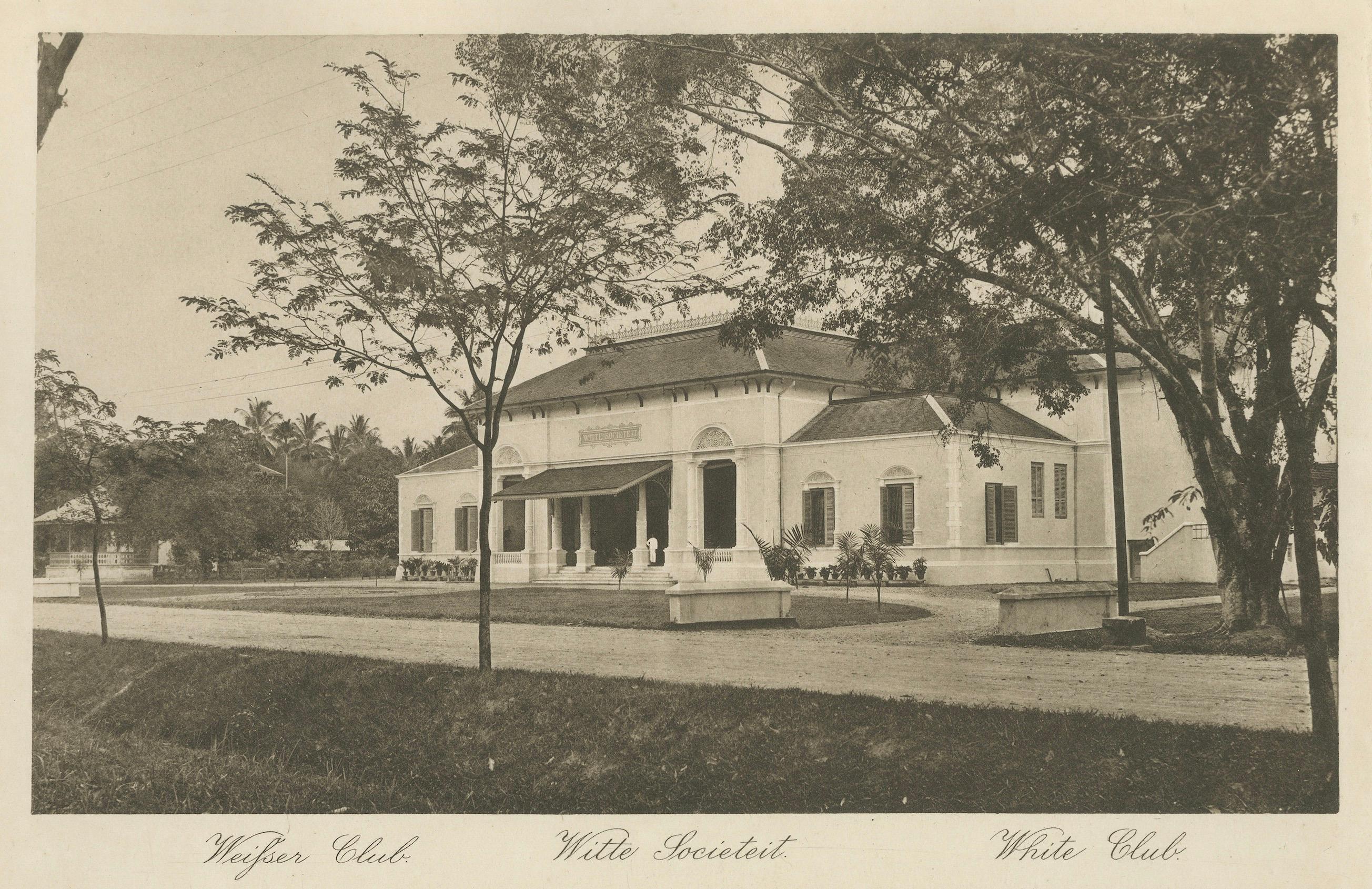 Papier Photogravures anciennes du White Club de Medan et du Restaurant de Boer, Sumatra c.1900 en vente