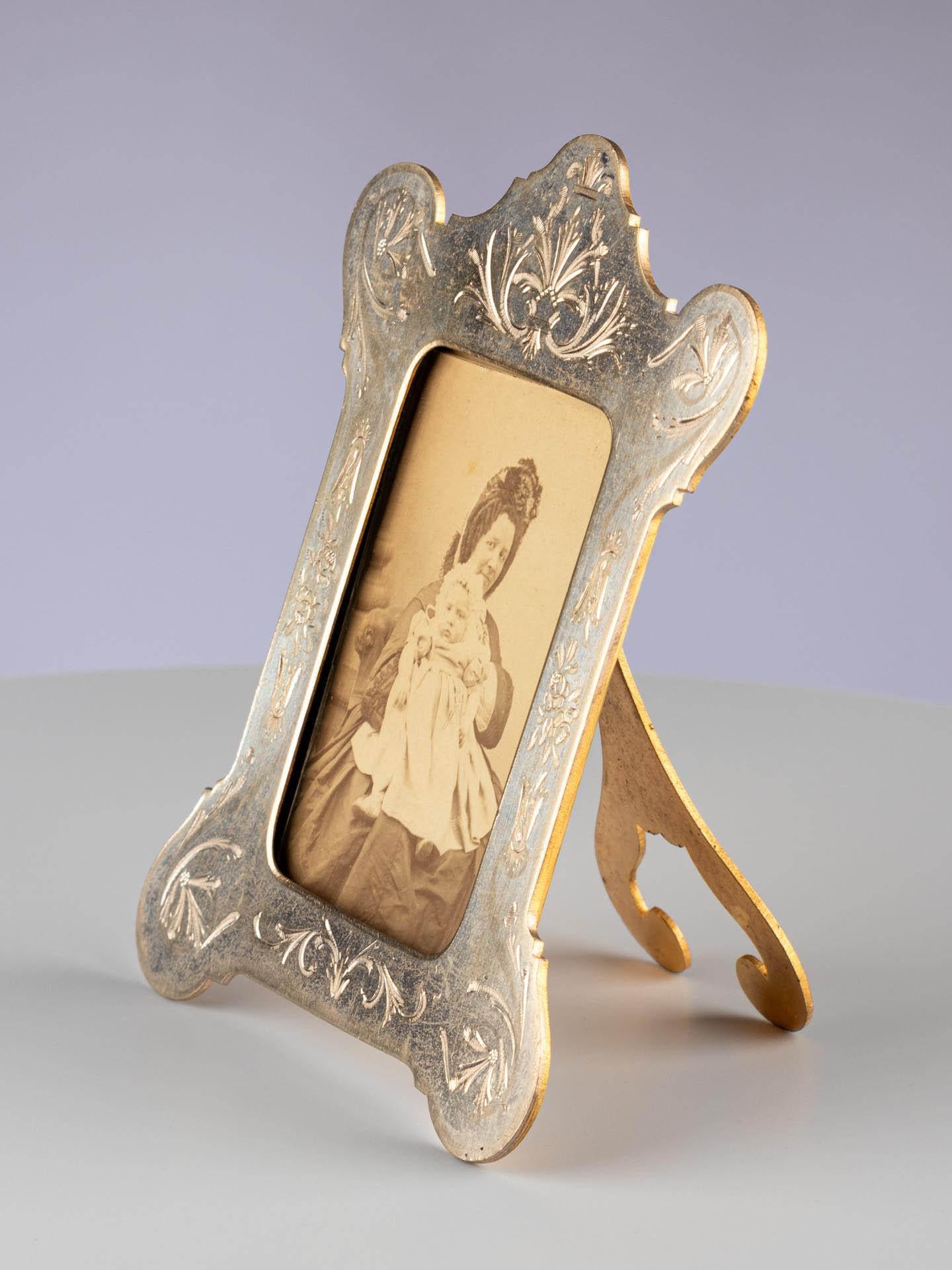 Antique Picture Frame, France, Circa 1900, 6 x 8 cm In Good Condition For Sale In Greven, DE