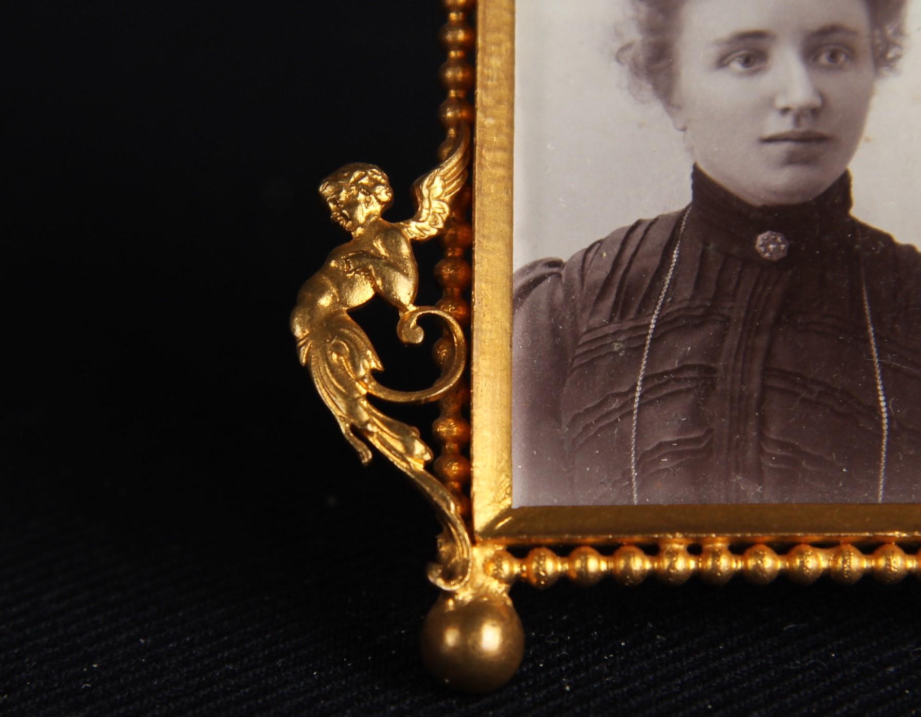 Marco antiguo, Marco de fotos, Francia, Circa 1880, 3 x 5 cm Francés en venta
