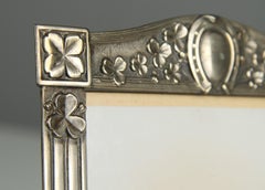 Antiker Bilderrahmen Shamrock, versilbert, Frankreich, 10 x 14 cm