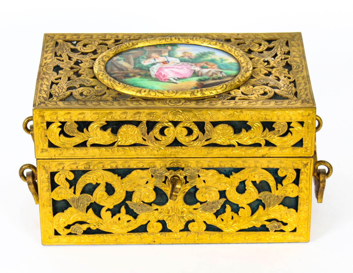 Antike antike Palais Royal Porzellan-Koffer mit durchbrochenem Messing, 19. Jahrhundert im Angebot 5