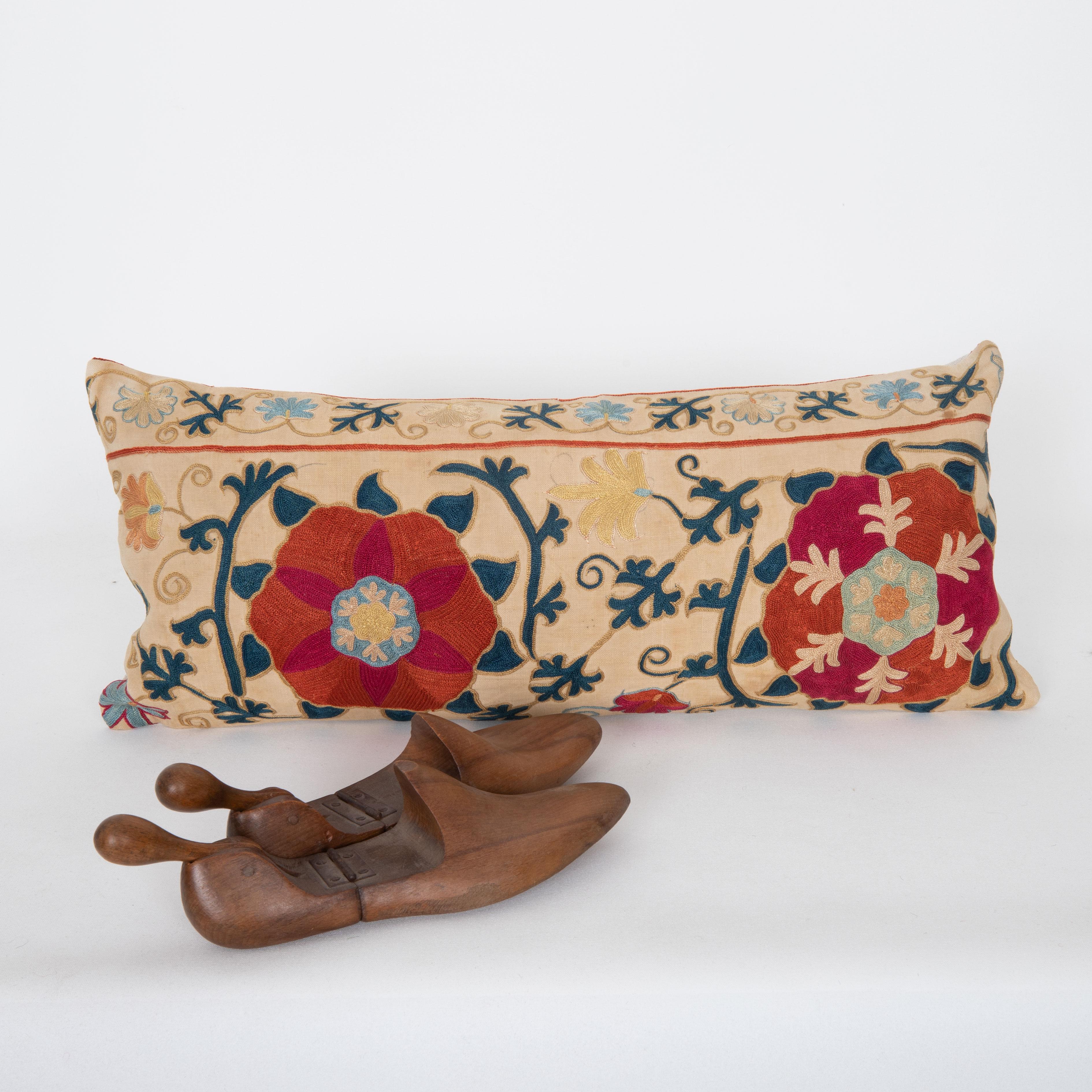 Antique pillow cover Made from a 19th C. Suzani Fragment In Good Condition In Istanbul, TR