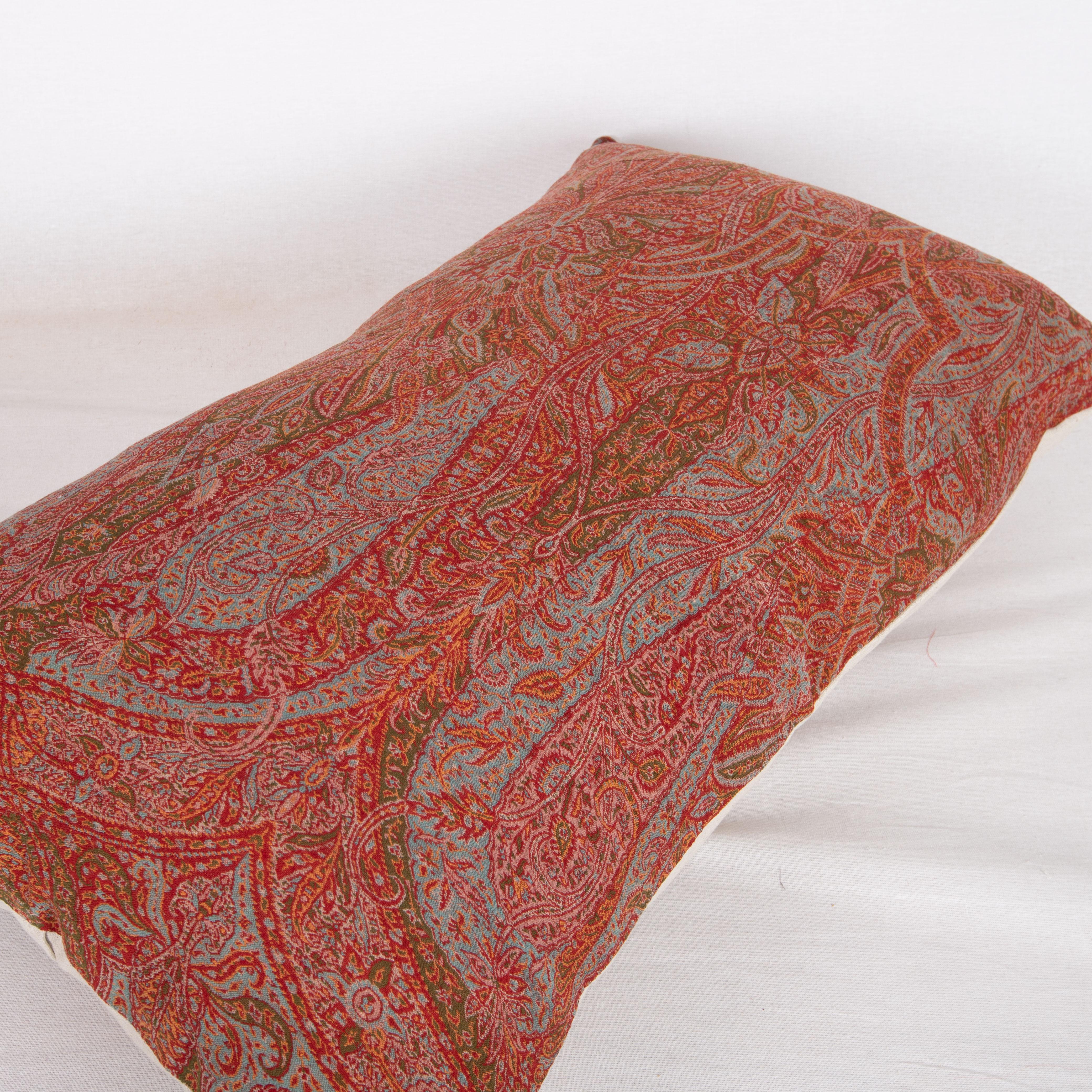 Antique Pillow Cover Made from a European Wool Paisley Shawl, L 19th/ E.20th C In Good Condition For Sale In Istanbul, TR