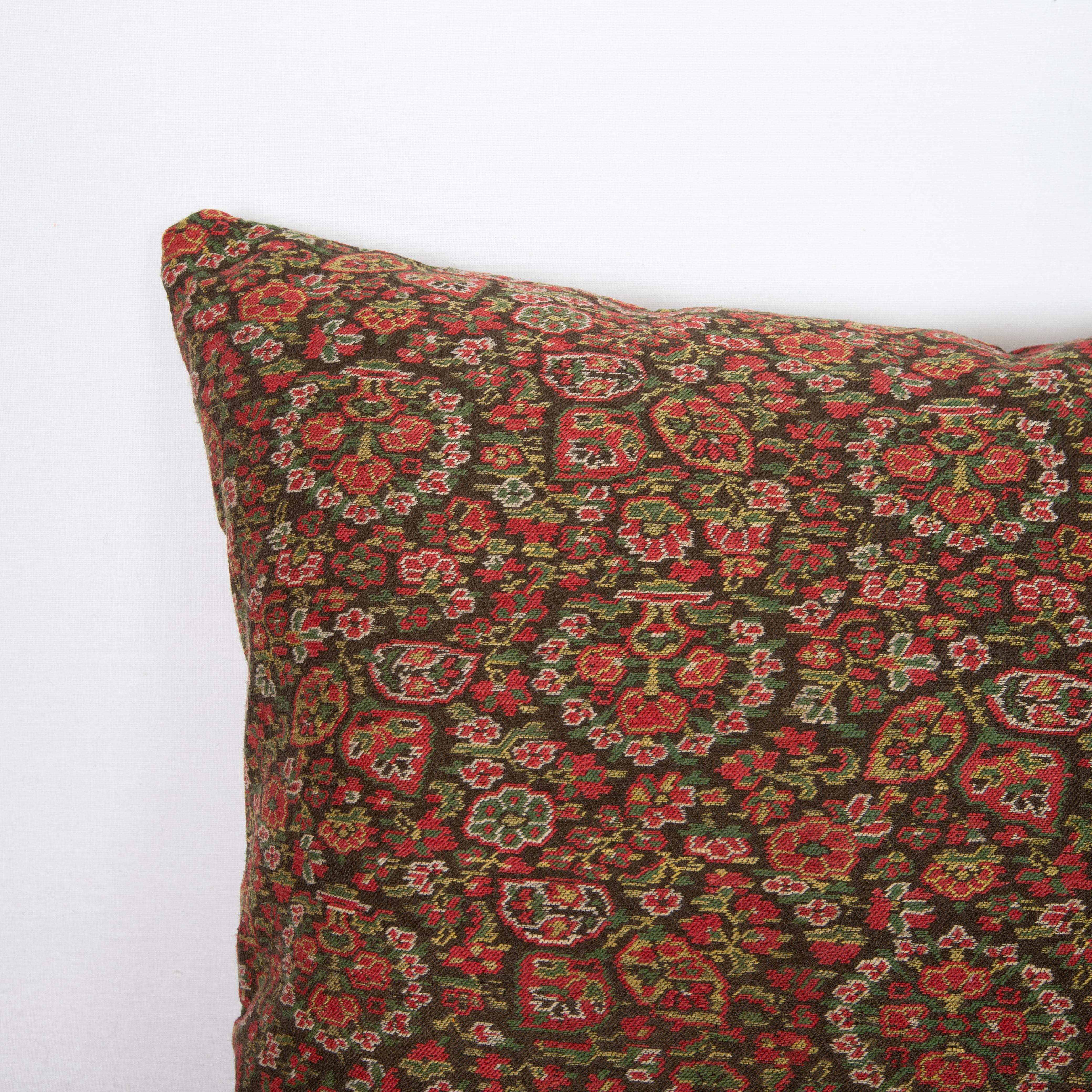 Antique Pillow Cover Made from a European Wool Paisley Shawl, L 19th/ E.20th C. In Good Condition For Sale In Istanbul, TR