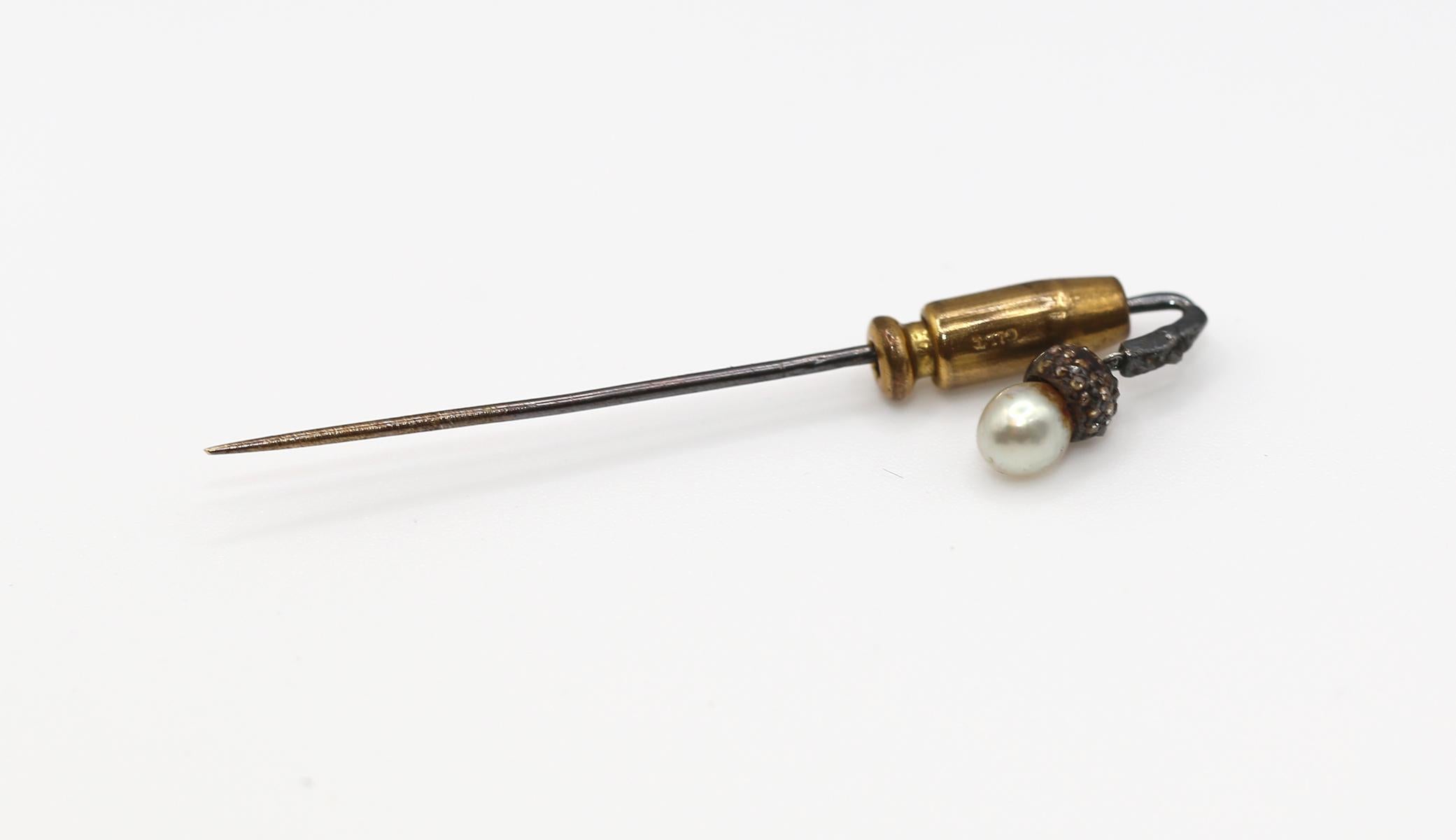 Antique Pin Brooch Pearl, 1900 In Fair Condition For Sale In Herzelia, Tel Aviv