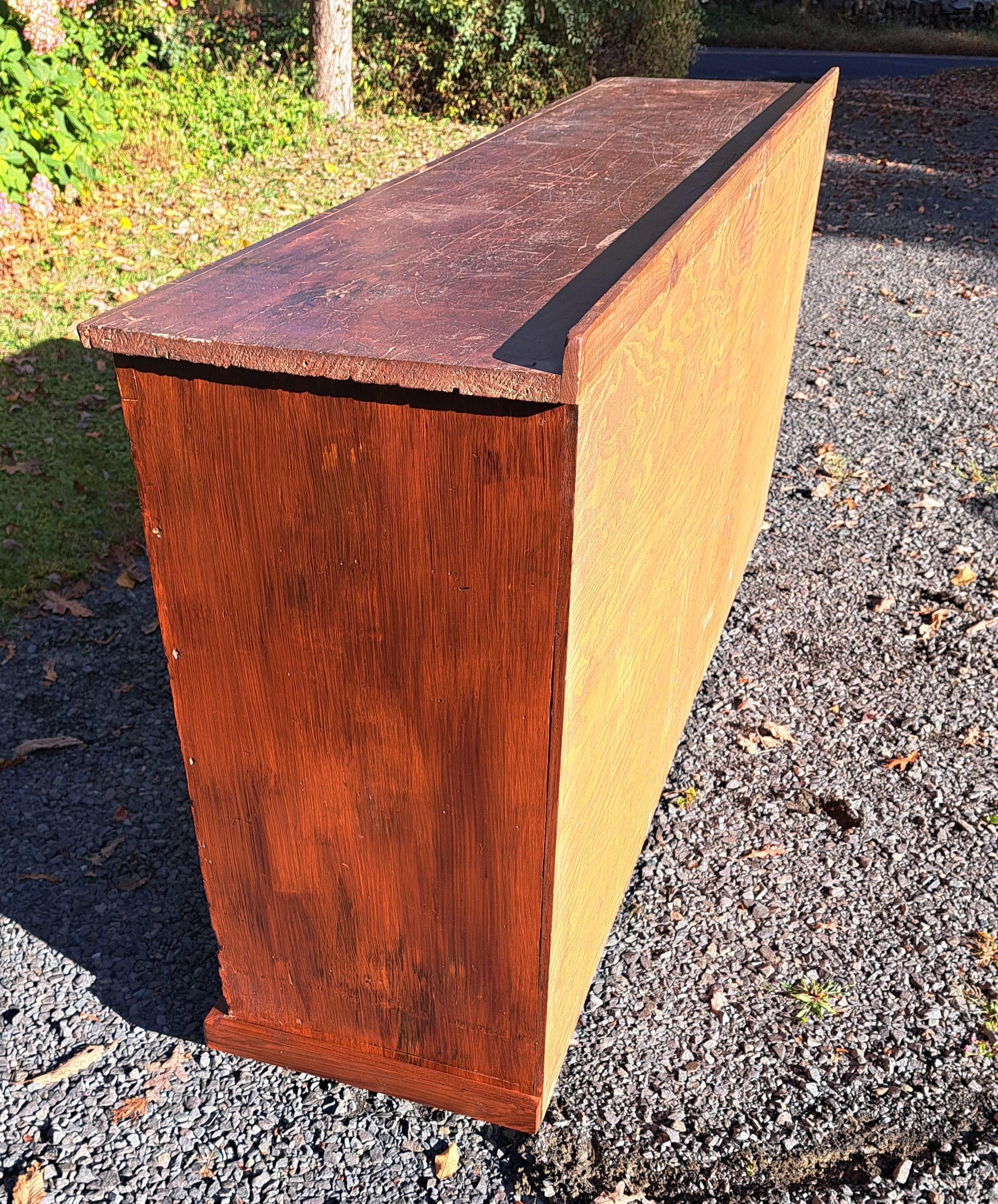 Ancien cabinet d'apothicaire en pin à 54 tiroirs en vente 5