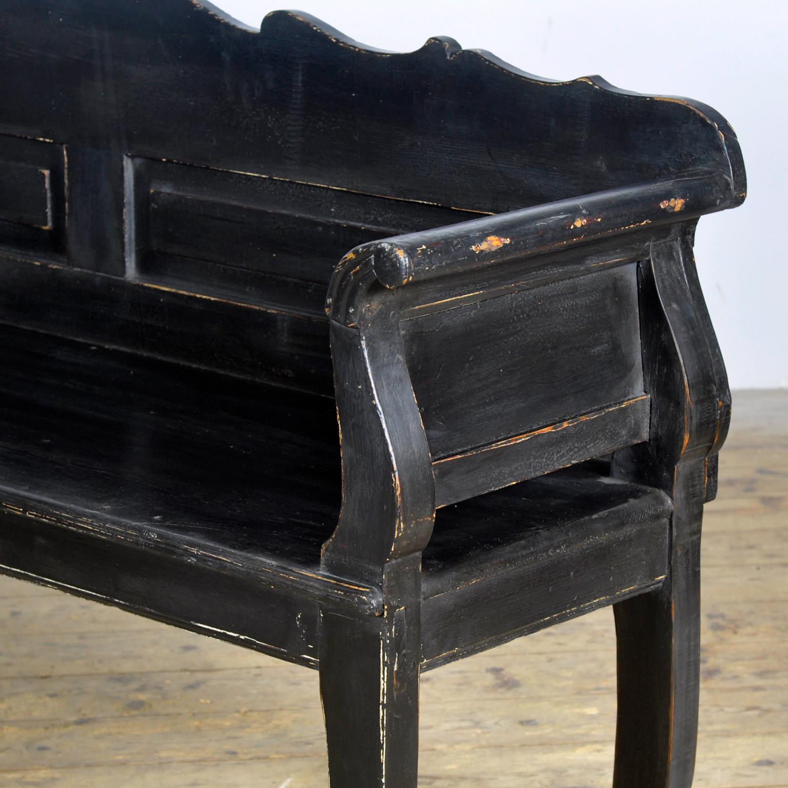 Antique pine bench, 1900s In Good Condition In Amsterdam, Noord Holland