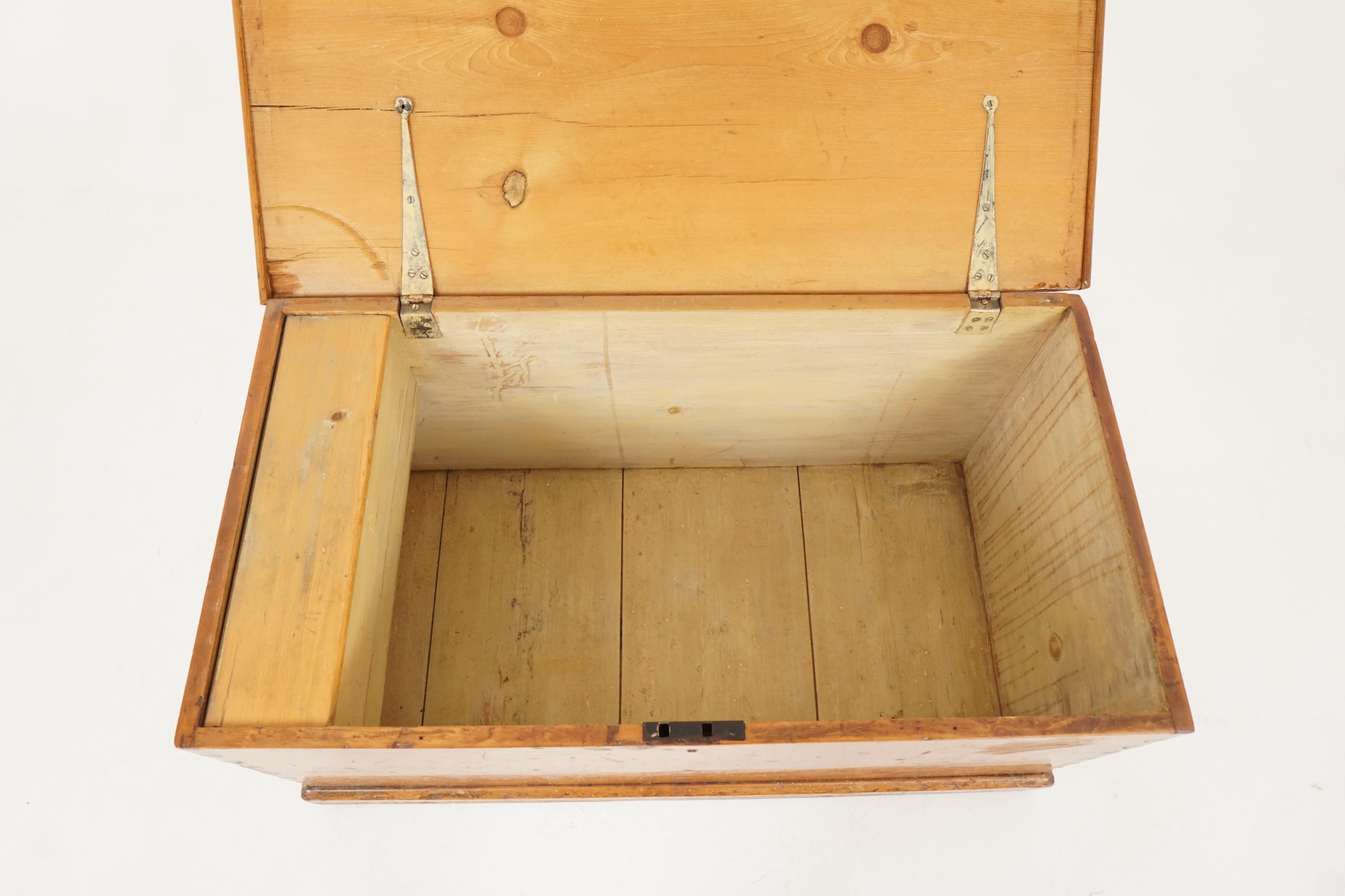 Antique Pine Blanket Box, Toybox, Coffee Table, Dovetailed, Scotland 1890, B2308 In Good Condition In Vancouver, BC