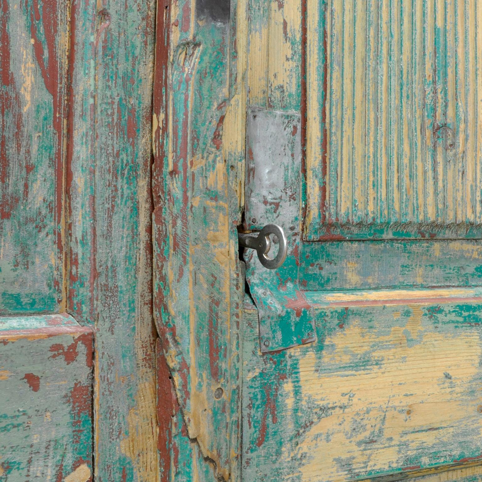 Moldovan Antique Pine Cabinet from Moldova, circa 1910