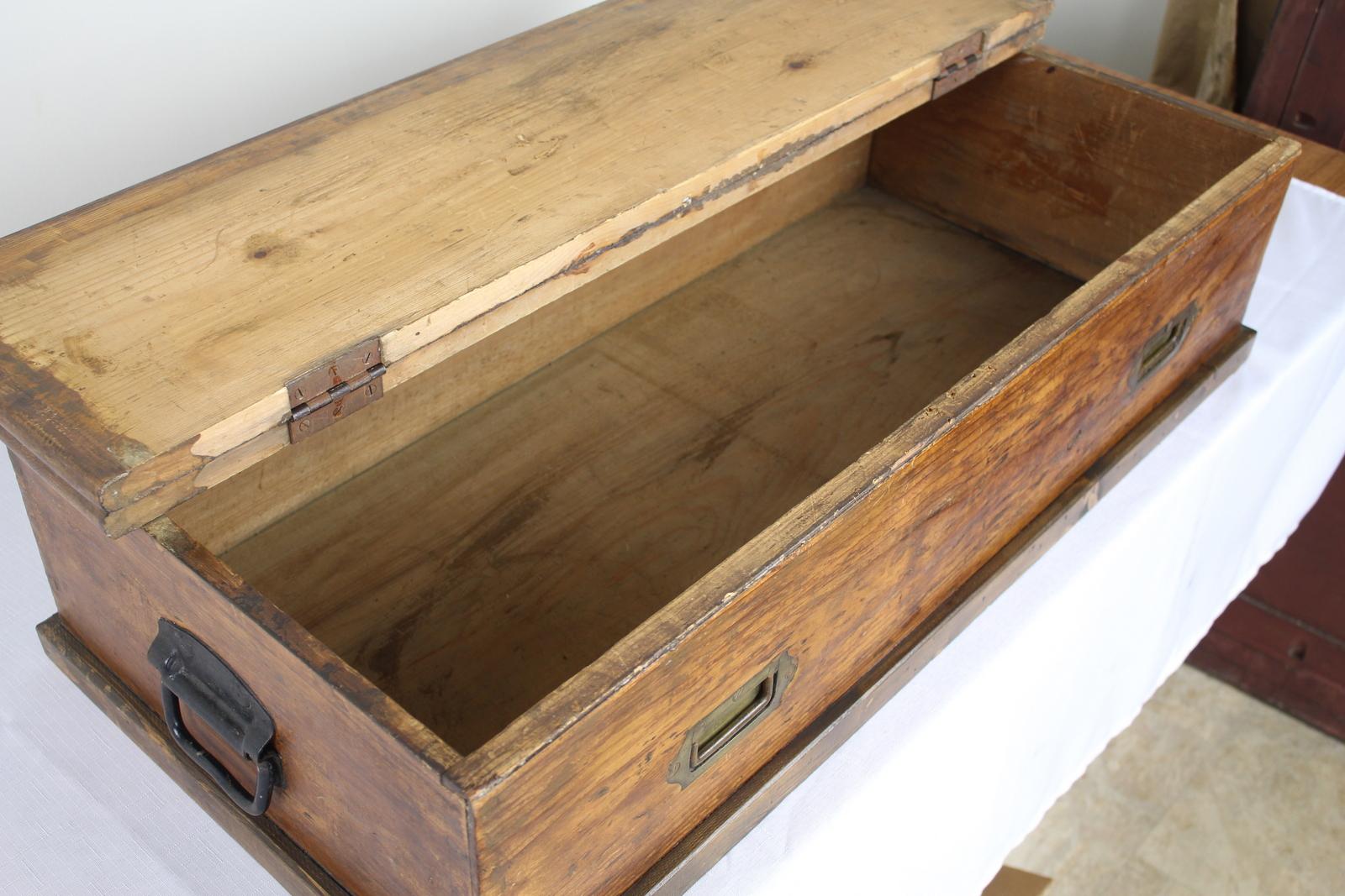 Early 20th Century Antique Pine Campaign Box For Sale