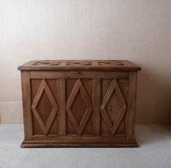 Antique Pine Coffer or Mule Chest With Diamond Shaped Panels. 19th Century