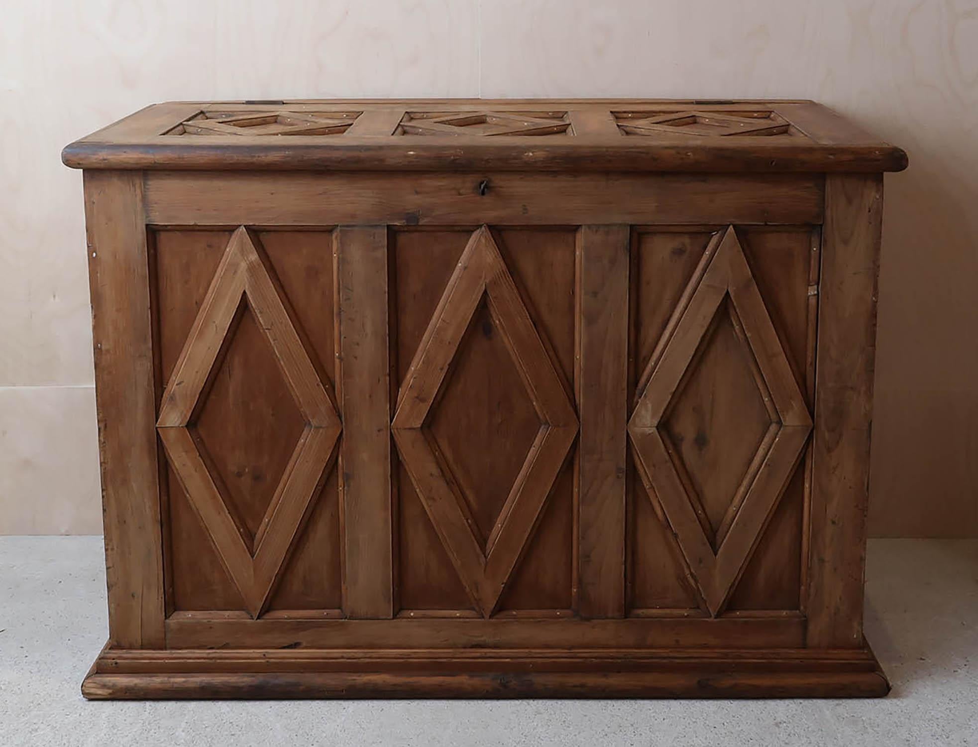 Rustic Antique Pine Coffer or Mule Chest With Diamond Shaped Panels. 19th Century For Sale