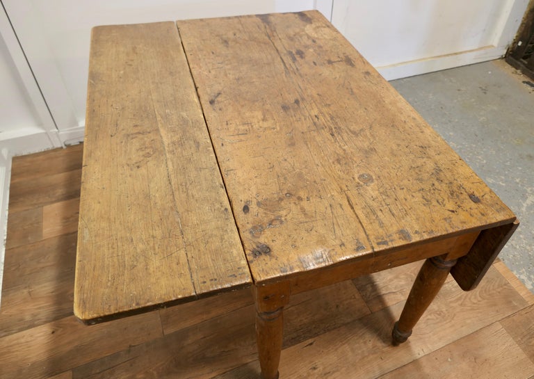 Pine dining table with leaf sale