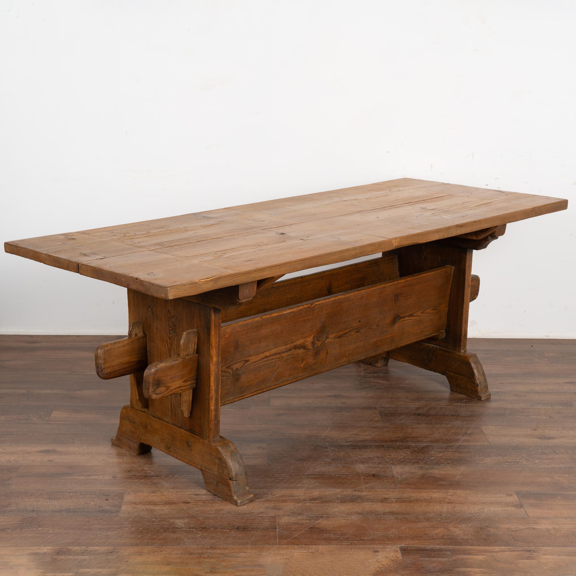 Antique Pine Farm Kitchen Dining Table, Sweden circa 1800-20 For Sale 2