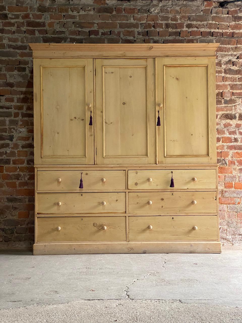 Antique pine housekeepers cupboard 19th century Victorian, circa 1890

Fabulous large Victorian ‘English Country House’ stripped pine housekeepers cupboard 19th century circa 1890, the corniced top above three paneled doors with four adjustable